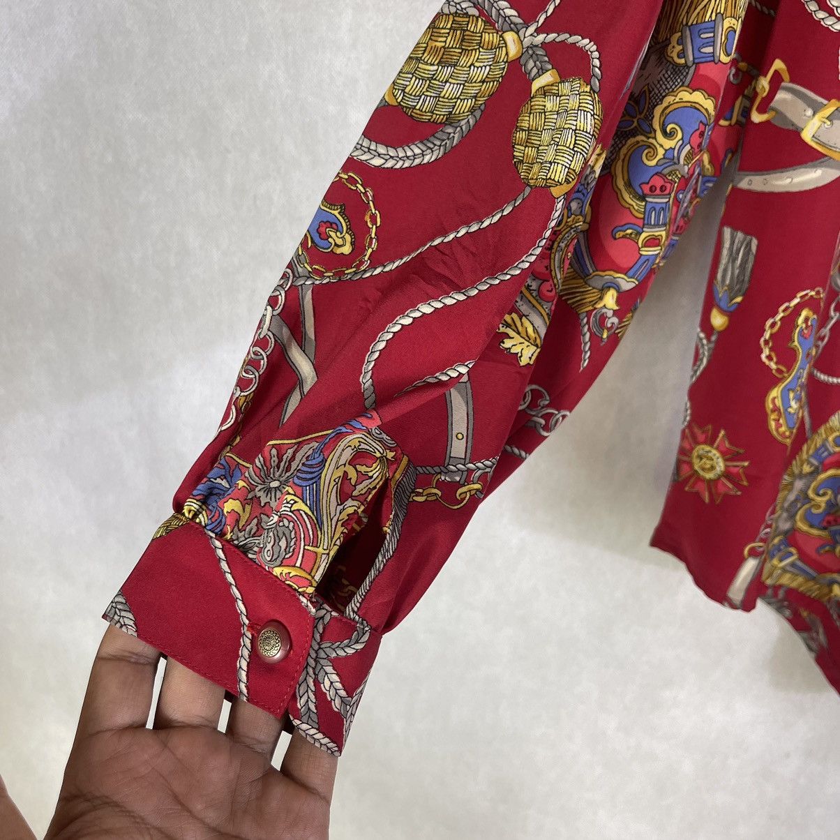 Designer × Japanese Brand × Vintage Vintage Japanese Baroque Novelty Chain Silk Shirt Size L / US 10 / IT 46 - 10 Thumbnail