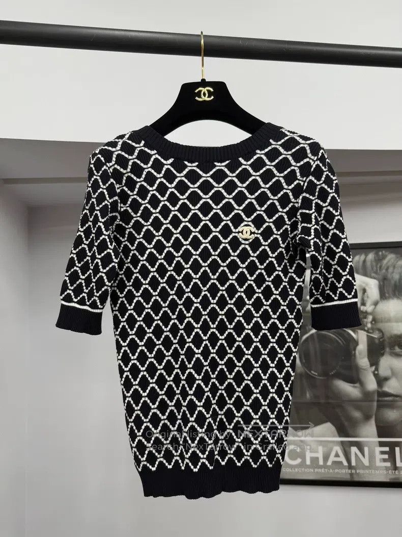 Chanel Chanel Black and white diamond plaid knitted short sleeves Size XXS / US 00 / IT 34 - 1 Thumbnail