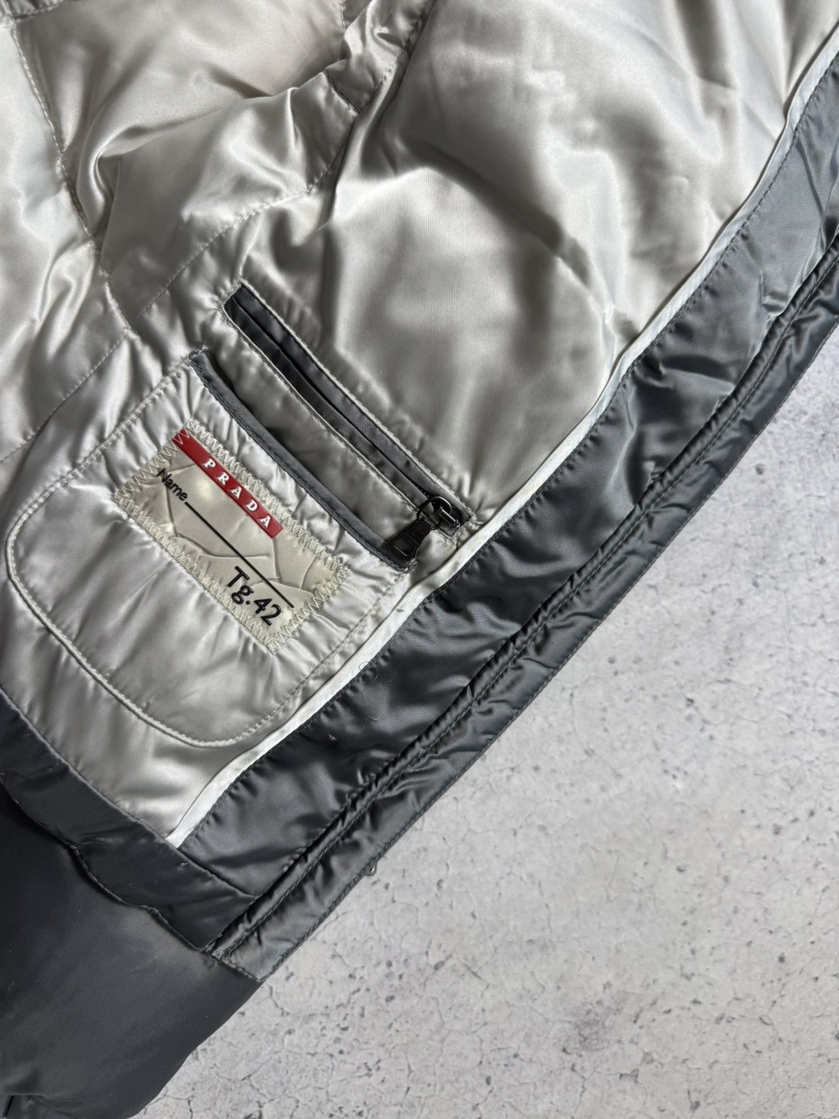 Prada Women’s Prada Milano Down Puffer Jacket Luxury Rare Size M / US 6-8 / IT 42-44 - 8 Thumbnail