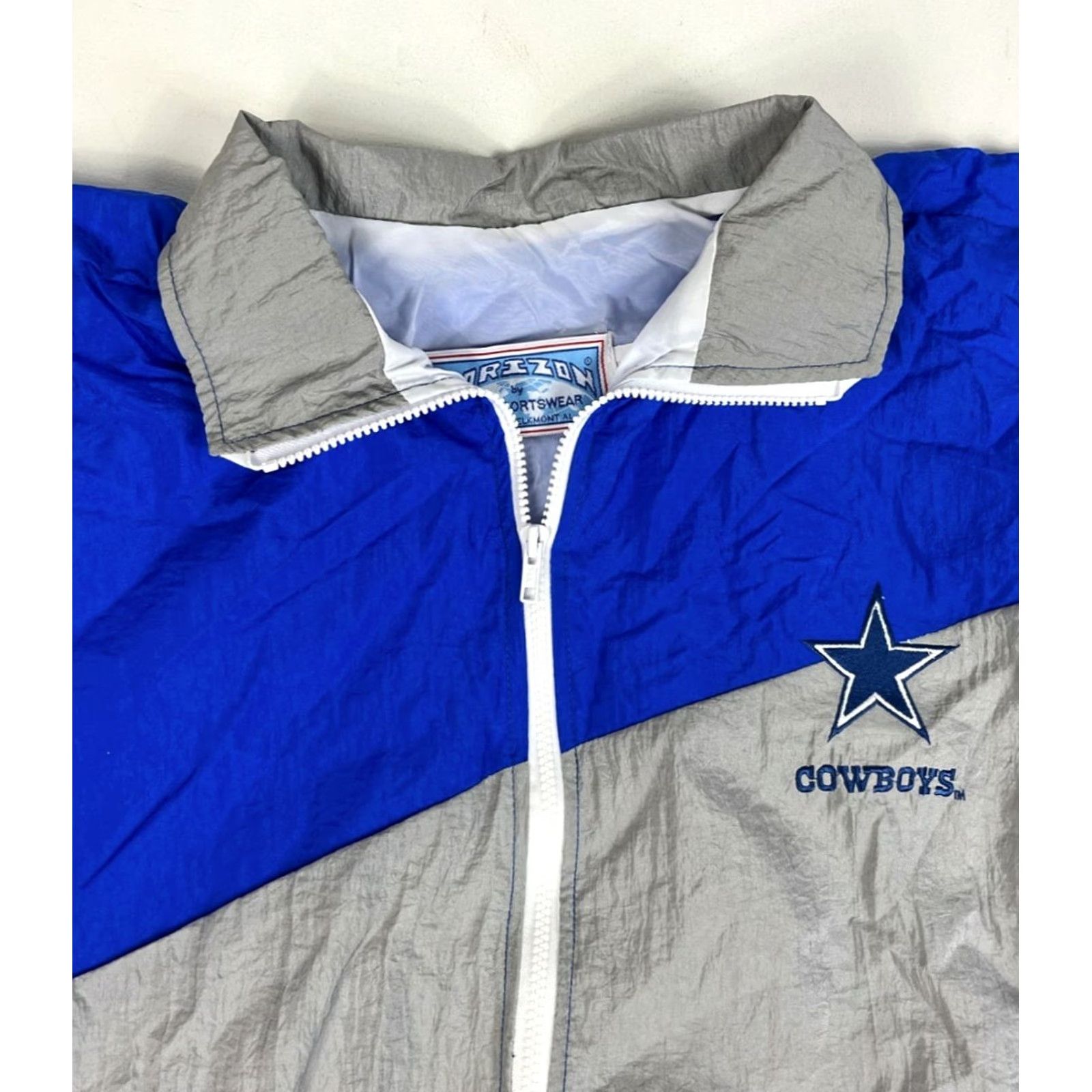 Vintage VINTAGE Horizon by Kaye Sportswear Dallas Cowboys Windbreaker Jacket XL Blue and Gray Mens Windshell Zip Full Zip USA 80s 90s Don’t add text Size US XL / EU 56 / 4 - 5 Thumbnail
