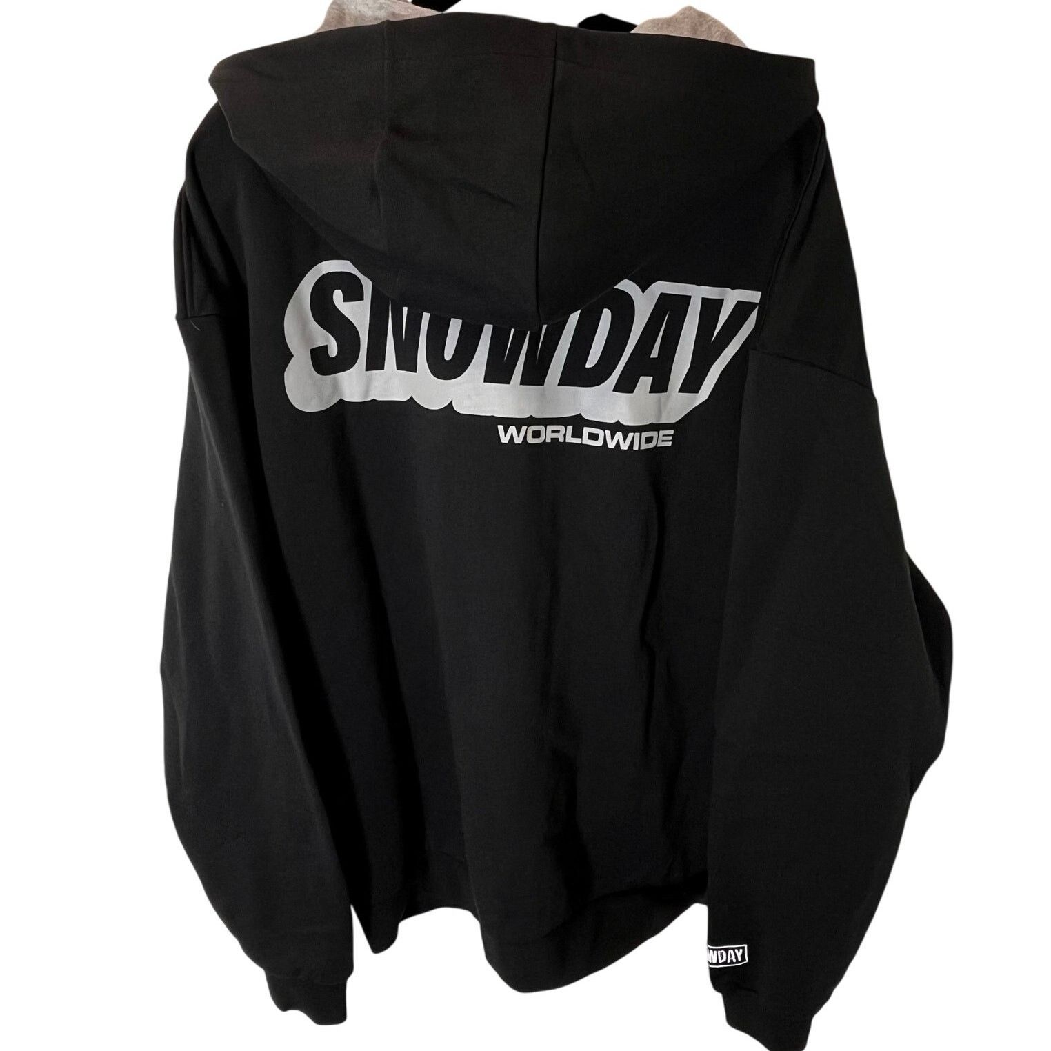 Snowday •NWT• SNOWDAY WORLDWIDE STREETWEAR BLACK HOODIE • MENS 2XL Size US XXL / EU 58 / 5 - 3 Thumbnail