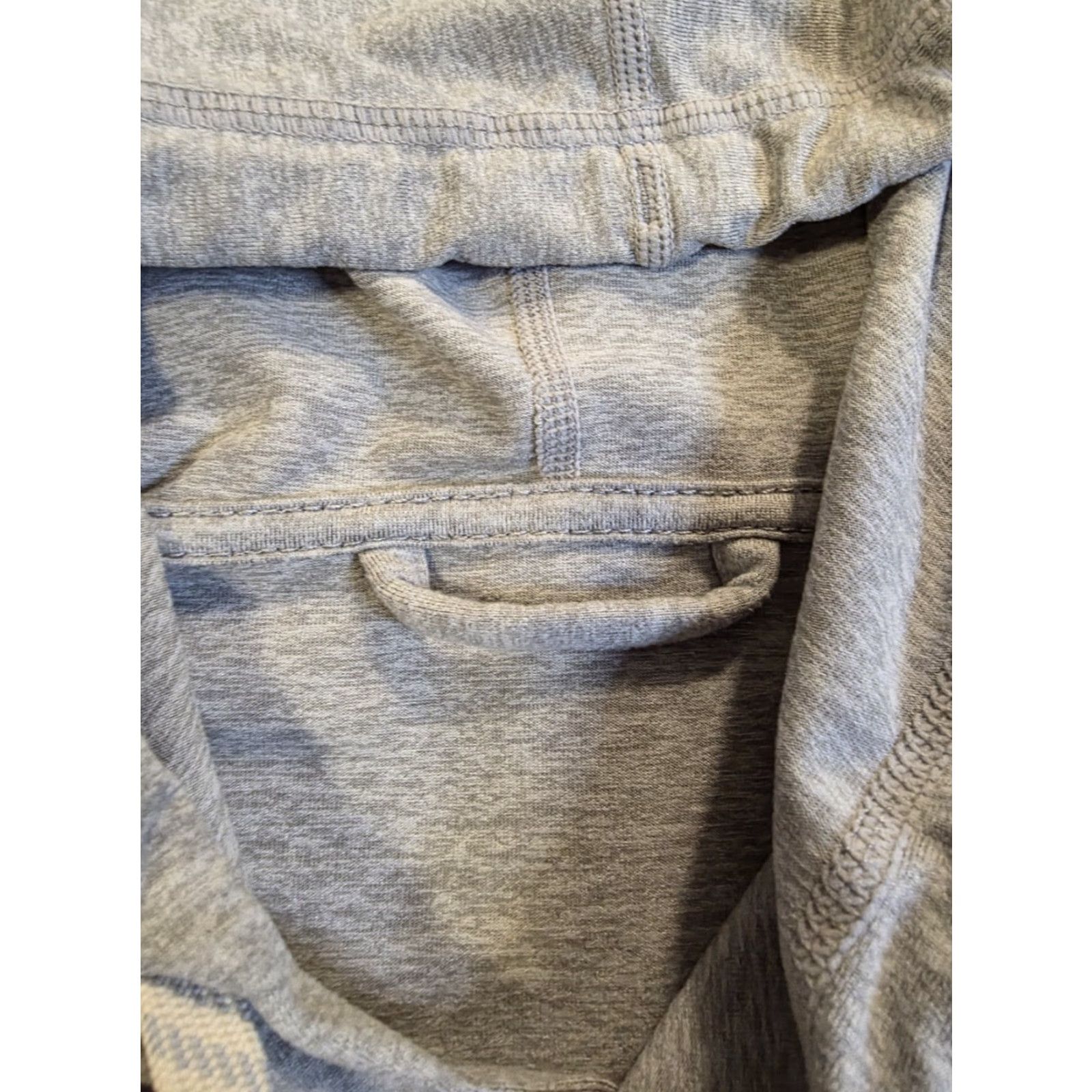 Vuori Vuori Halo Essentials Pullover Hoodie Stretch Light Gray Women's Size L Size L / US 10 / IT 46 - 4 Thumbnail