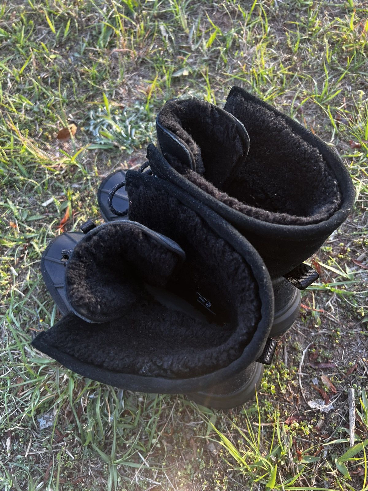 Ugg CLEAN UGG size 11.5 Mens Adirondack XXV Black Boots Size US 11.5 / EU 44-45 - 10 Thumbnail