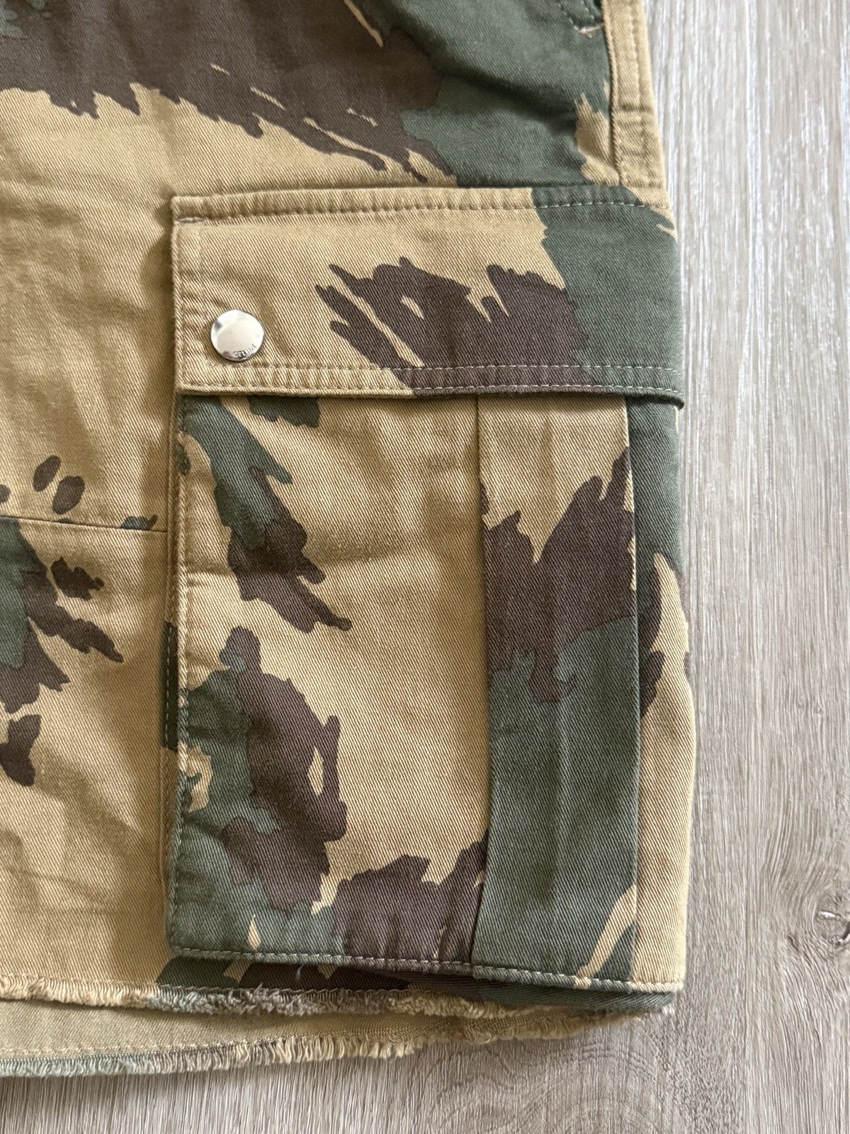 Celine Celine Camo Cargo Short Size US 32 / EU 48 - 3 Thumbnail