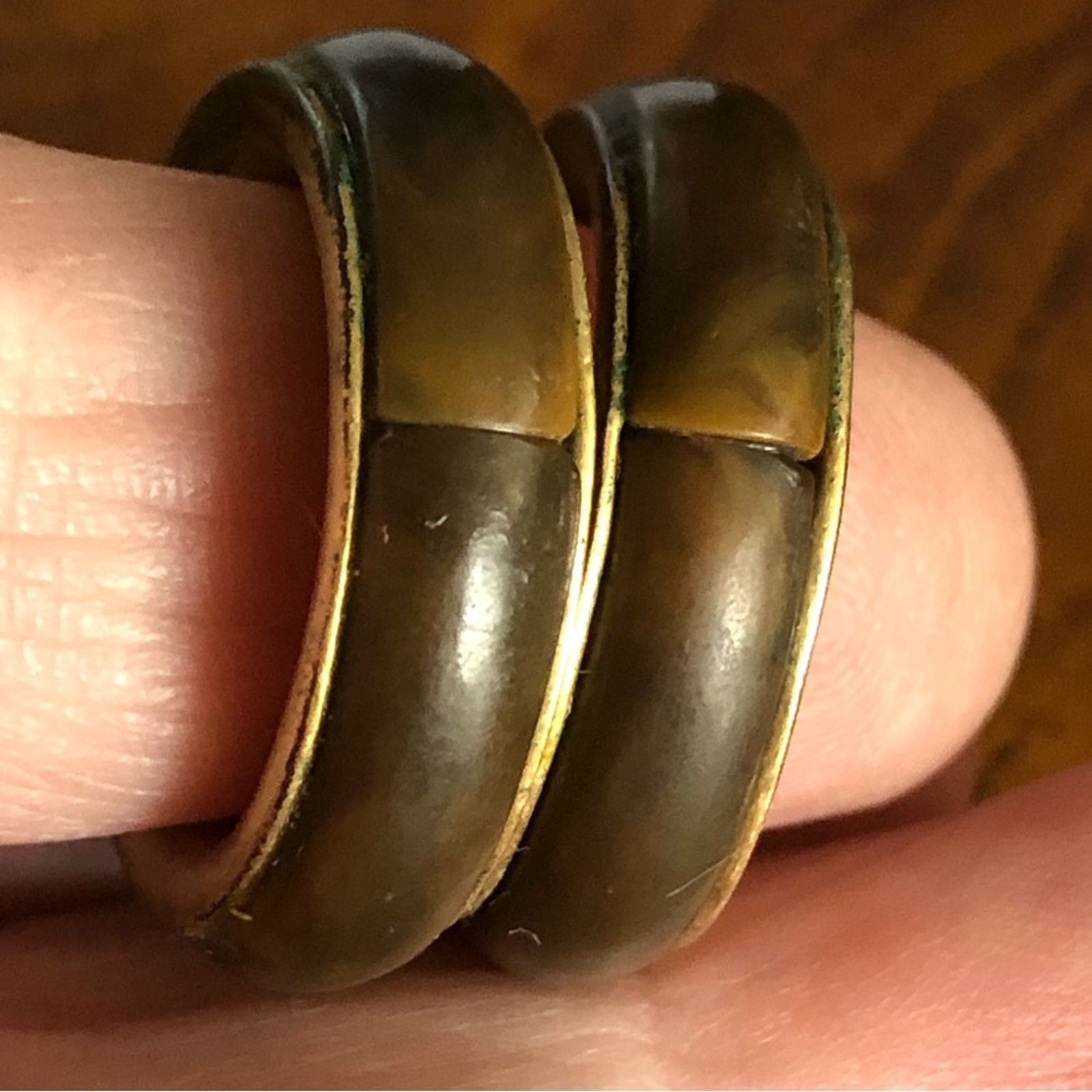 Jewelry Vintage Liz Claiborne simulated tiger eye hoop earrings Size ONE SIZE - 6 Thumbnail
