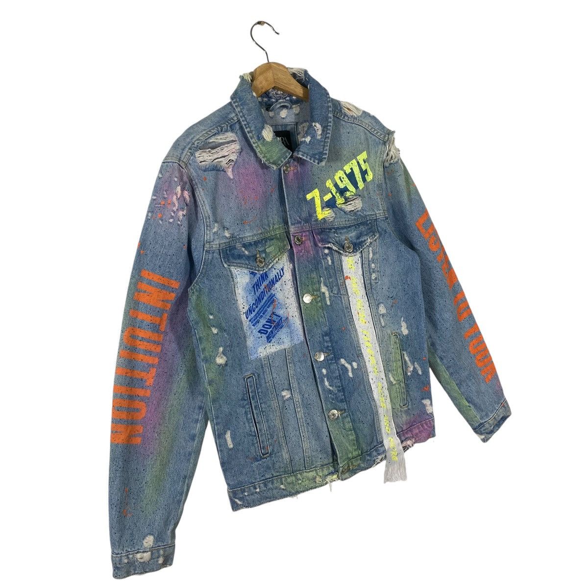 Zara Zara Distressed Denim Trucker Painted Jacket M Size Size US M / EU 48-50 / 2 - 3 Thumbnail