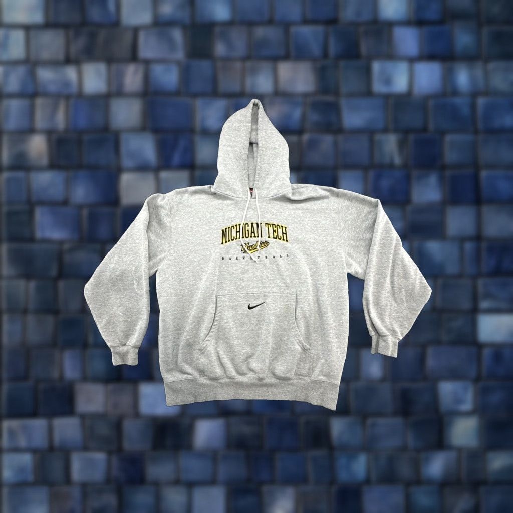 Nike VINTAGE Nike Mens XL Travis Scott Center Swoosh Michigan Tech Basketball Hoodie Gray Size US XL / EU 56 / 4 - 1 Thumbnail