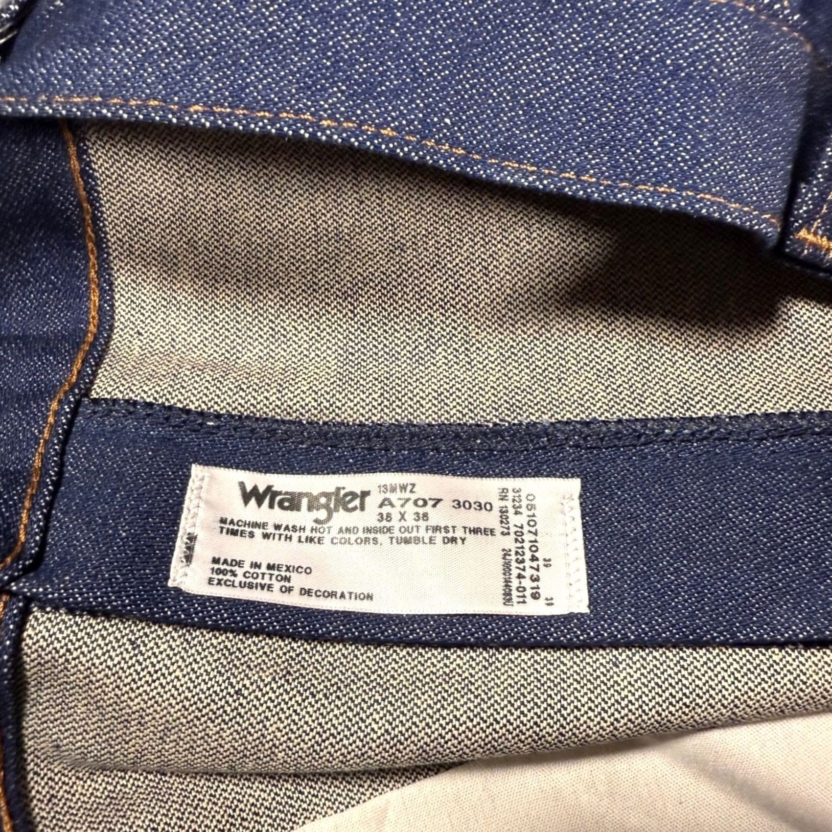 Wrangler VINTAGE Wrangler Cowboy Cut Original Fit Jeans in Dark Wash Blue Mens 38x38 Bootcut Denim Cotton Pockets Stretch 5-Pocket Rodeo Workwear Size US 38 / EU 54 - 5 Thumbnail