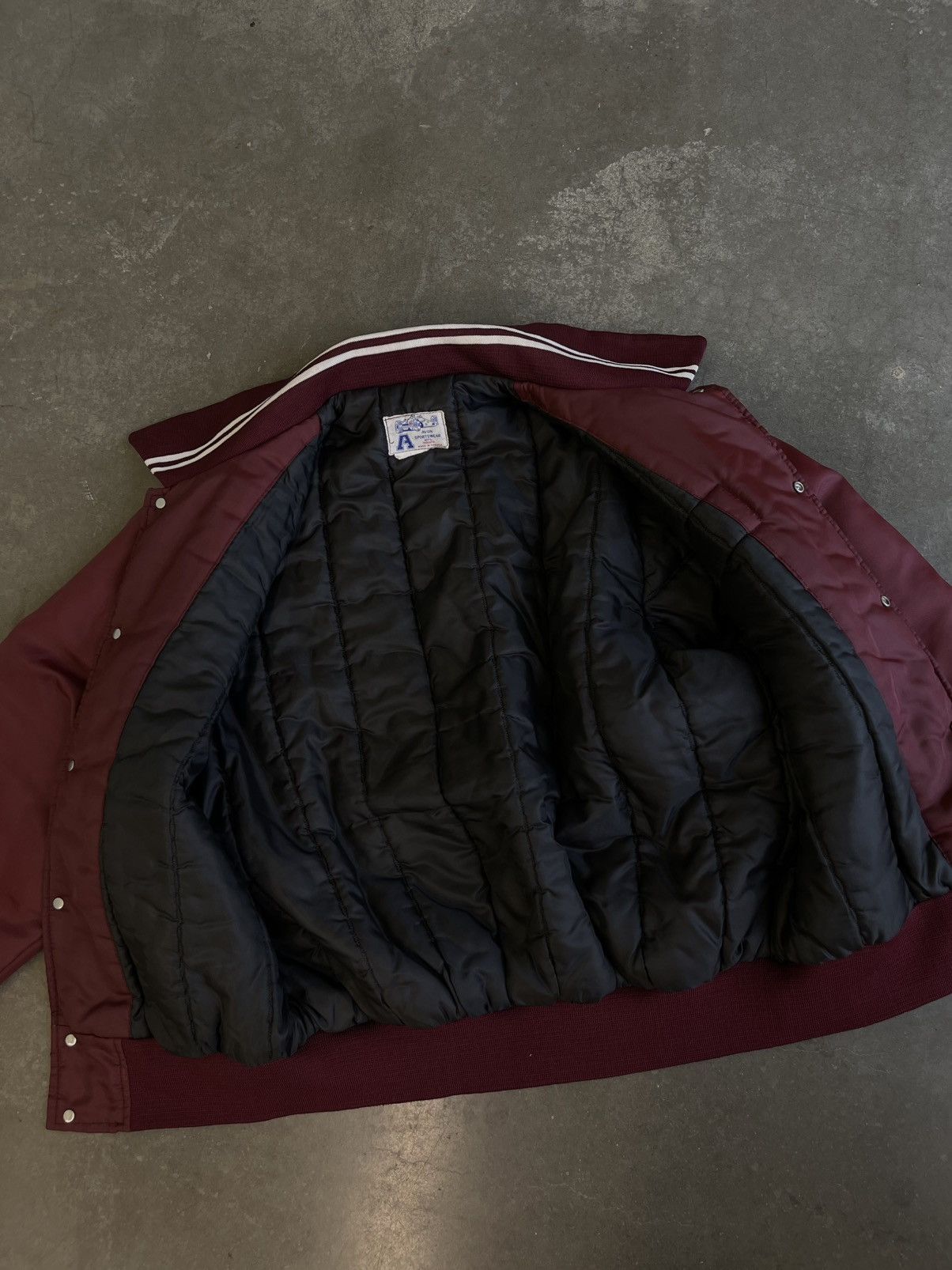 Vintage Avon Sportswear Bomber Size US L / EU 52-54 / 3 - 6 Thumbnail