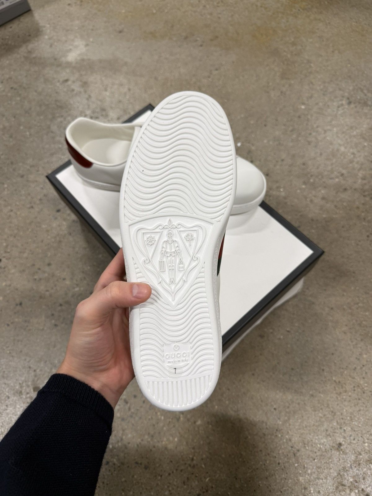 Gucci Gucci Ace Sneaker Limited edition NEW 900$ Size US 8 / EU 41 - 4 Thumbnail