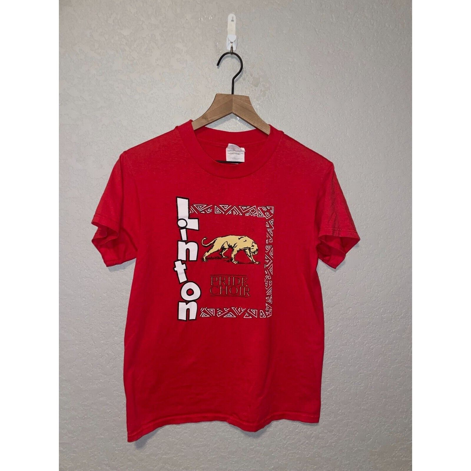 Hanes Vintage Linton Shirt Pride Choir Lions School Tee VTG 90s S Size US S / EU 44-46 / 1 - 1 Thumbnail
