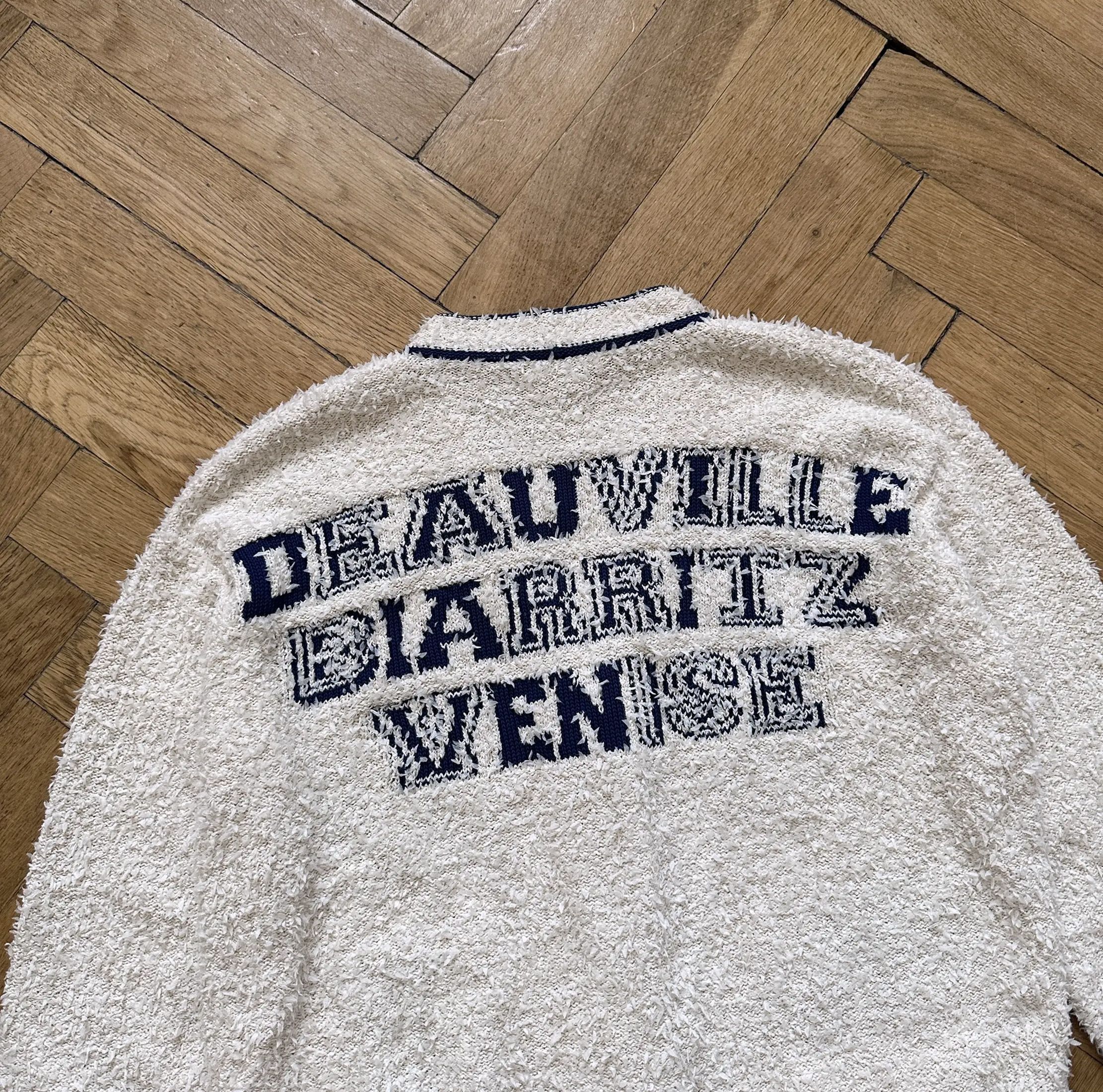 Chanel SS19 Boucle Varsity Oversized Cardigan Size XS / US 0-2 / IT 36-38 - 4 Thumbnail