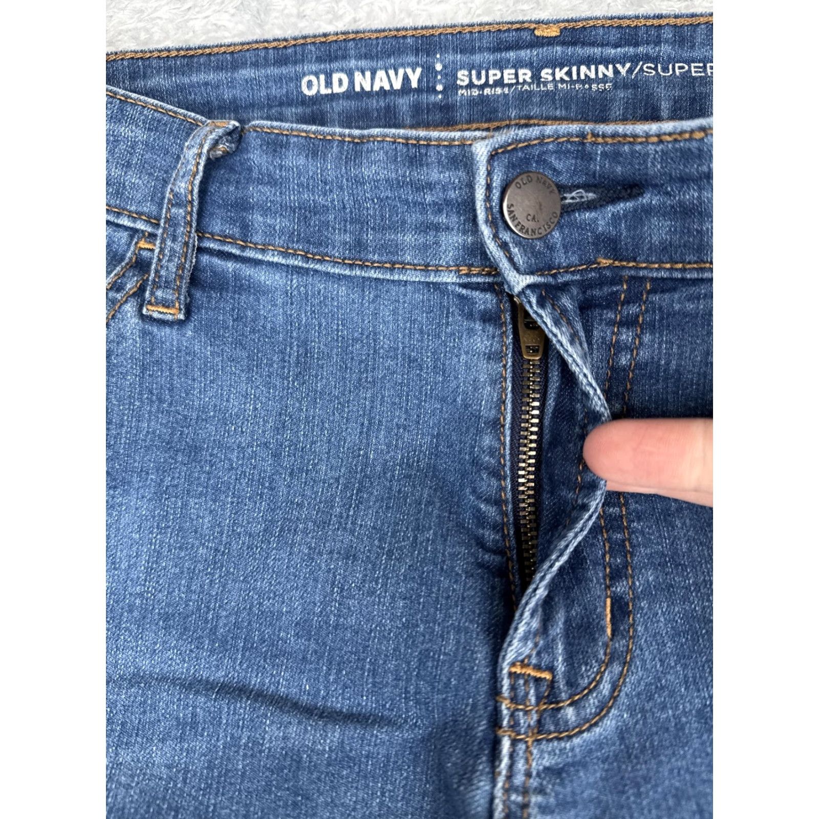 Old Navy Old Navy Jeans Womens 10 Blue Mid Rise Super Skinny Stretch Denim Five Pocket Jeans Size 32" / US 10 / IT 46 - 5 Thumbnail