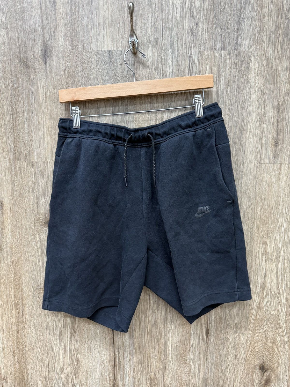Nike Nike Tech Black Shorts Size US 32 / EU 48 - 1 Thumbnail