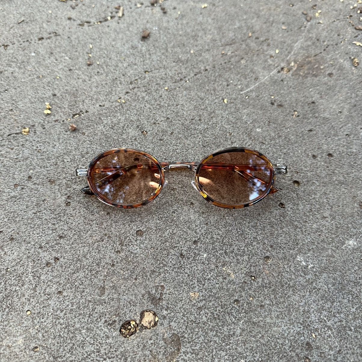 Other SUNGLASSES BRAND NEW CLASSIC RETRO VINTAGE QBY9383-02 Size ONE SIZE - 1 Thumbnail