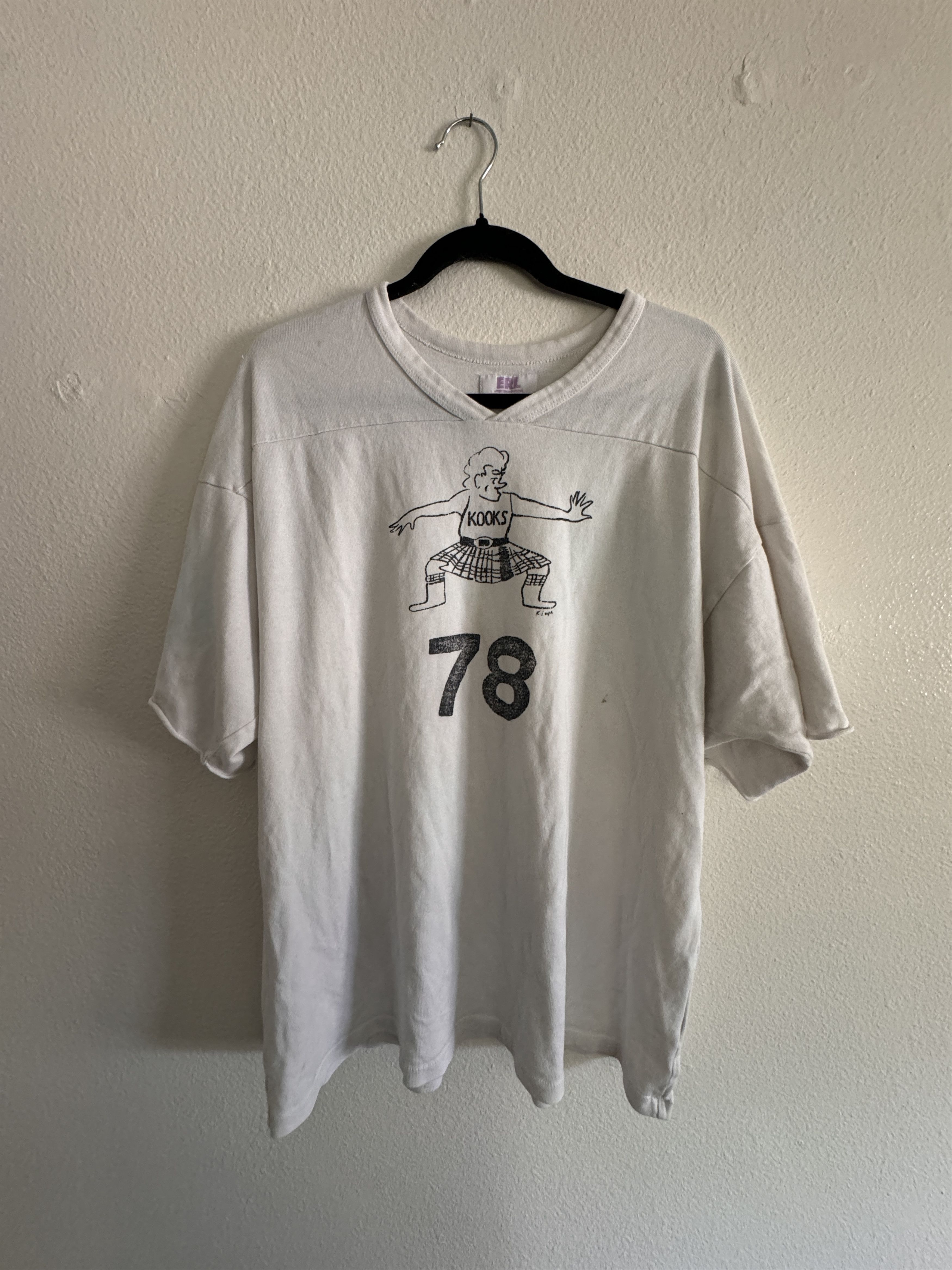 ERL Kooks-print V-neck T-shirt Size US L / EU 52-54 / 3 - 2 Thumbnail