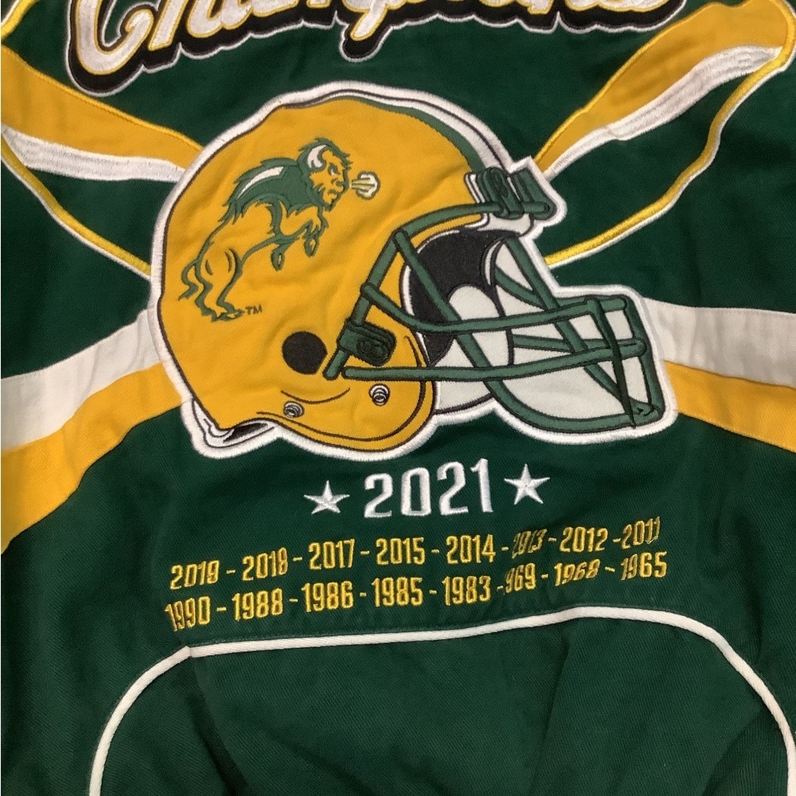 Ebbets Field Flannels NDSU Bison #17 Division champion Bomber Jacket Size US S / EU 44-46 / 1 - 9 Thumbnail