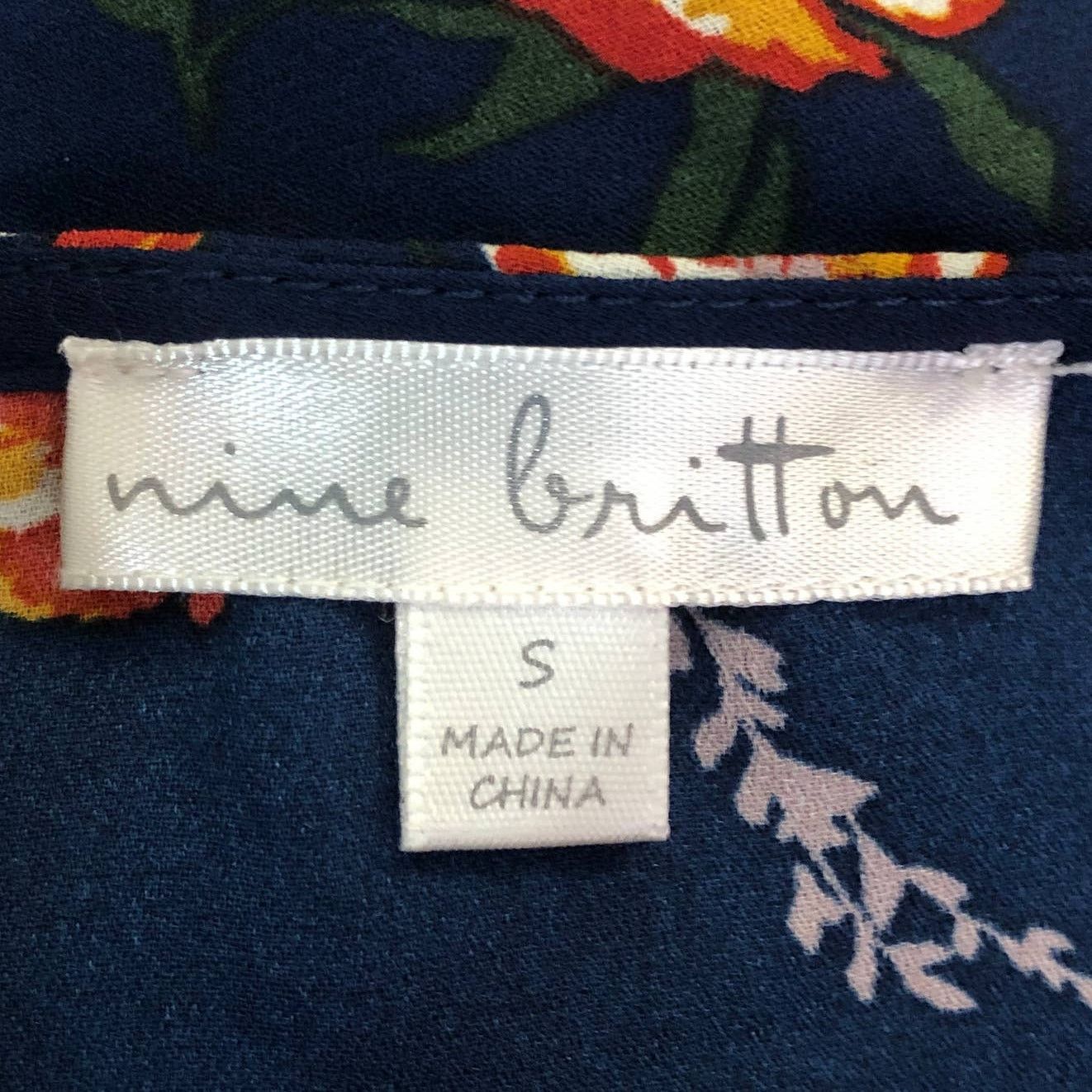 Other Nine Britton Front Scrunch Tie Keyhole Stomach Flair Blouse Size S / US 4 / IT 40 - 5 Thumbnail