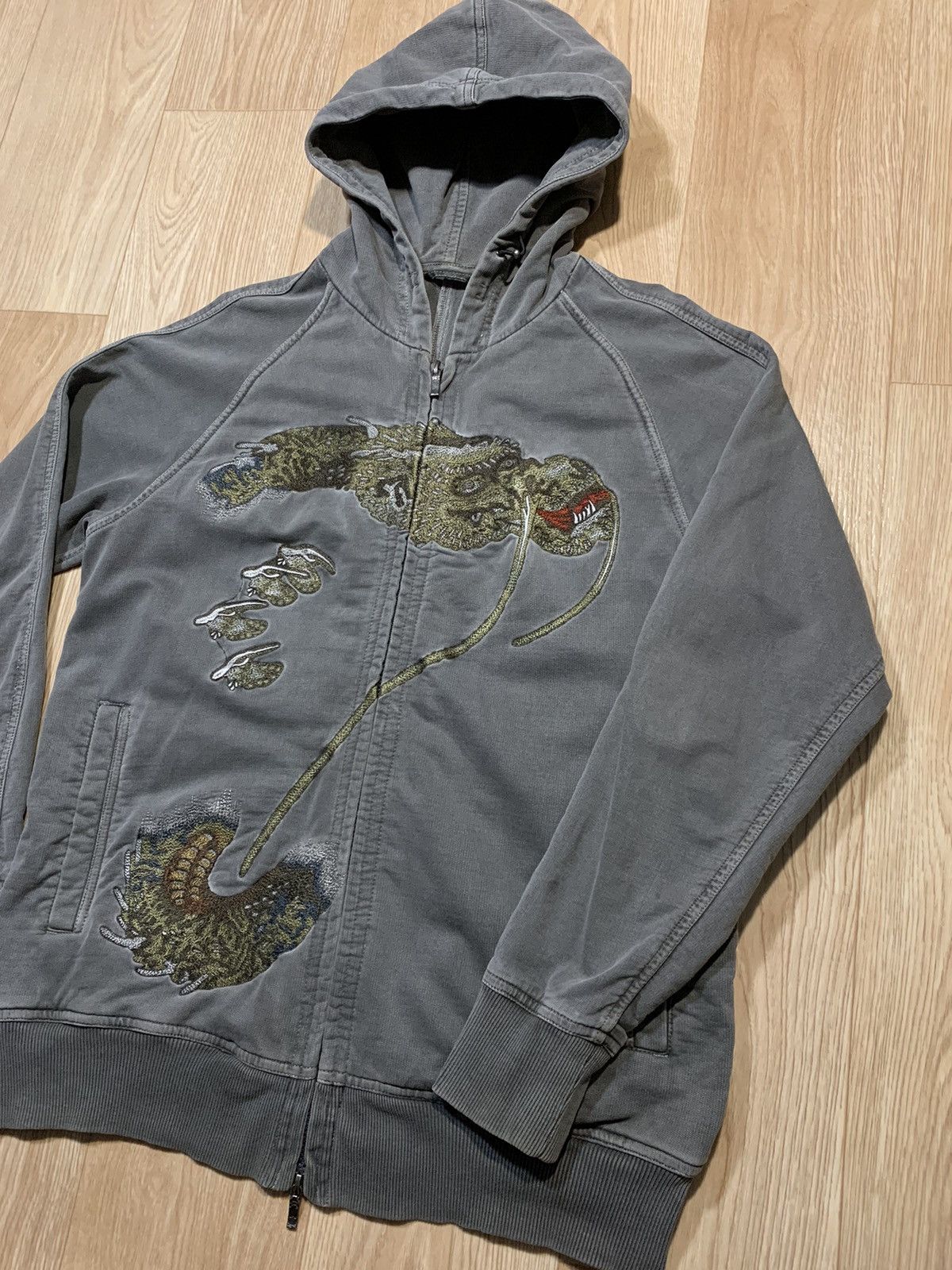 Maharishi Rare Maharishi Dragon Embroidered Logo Y2K Zip Hoodie Size US M / EU 48-50 / 2 - 3 Thumbnail