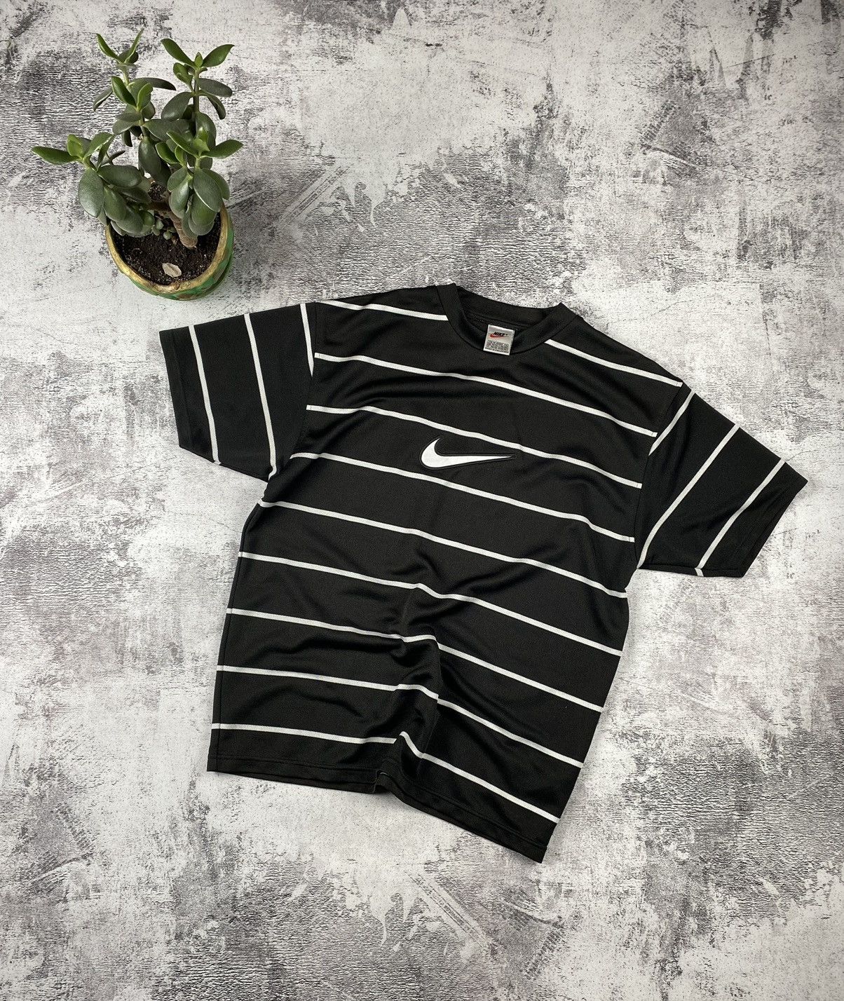 Pre-owned Nike X Vintage 90's Striped Center Logo Nike T Shirt