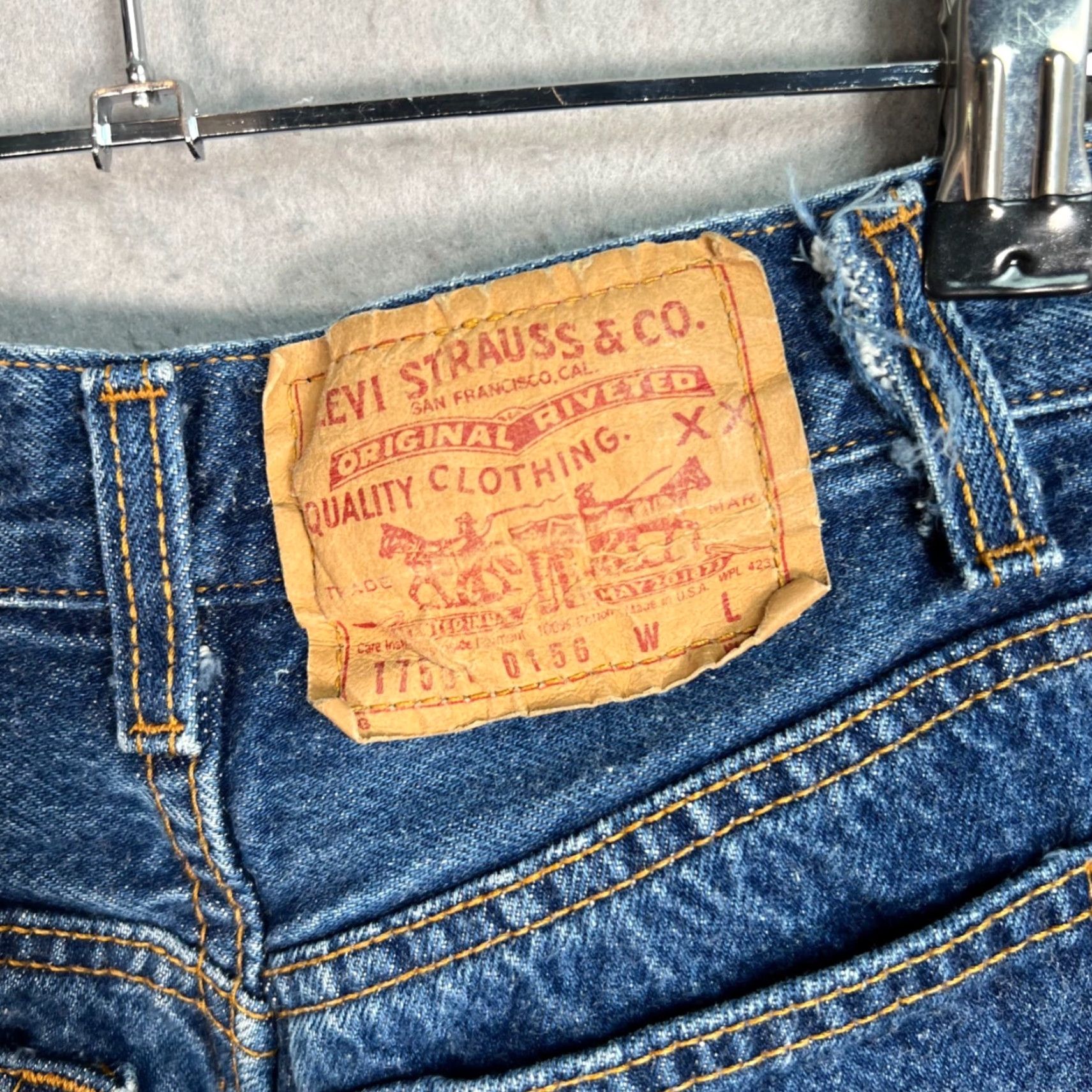 Levi's VINTAGE Levis Womens Size 1 High-Waisted Blue Denim Jeans Measures 22 x 29 Size 25" / US 0 / IT 36 - 3 Thumbnail