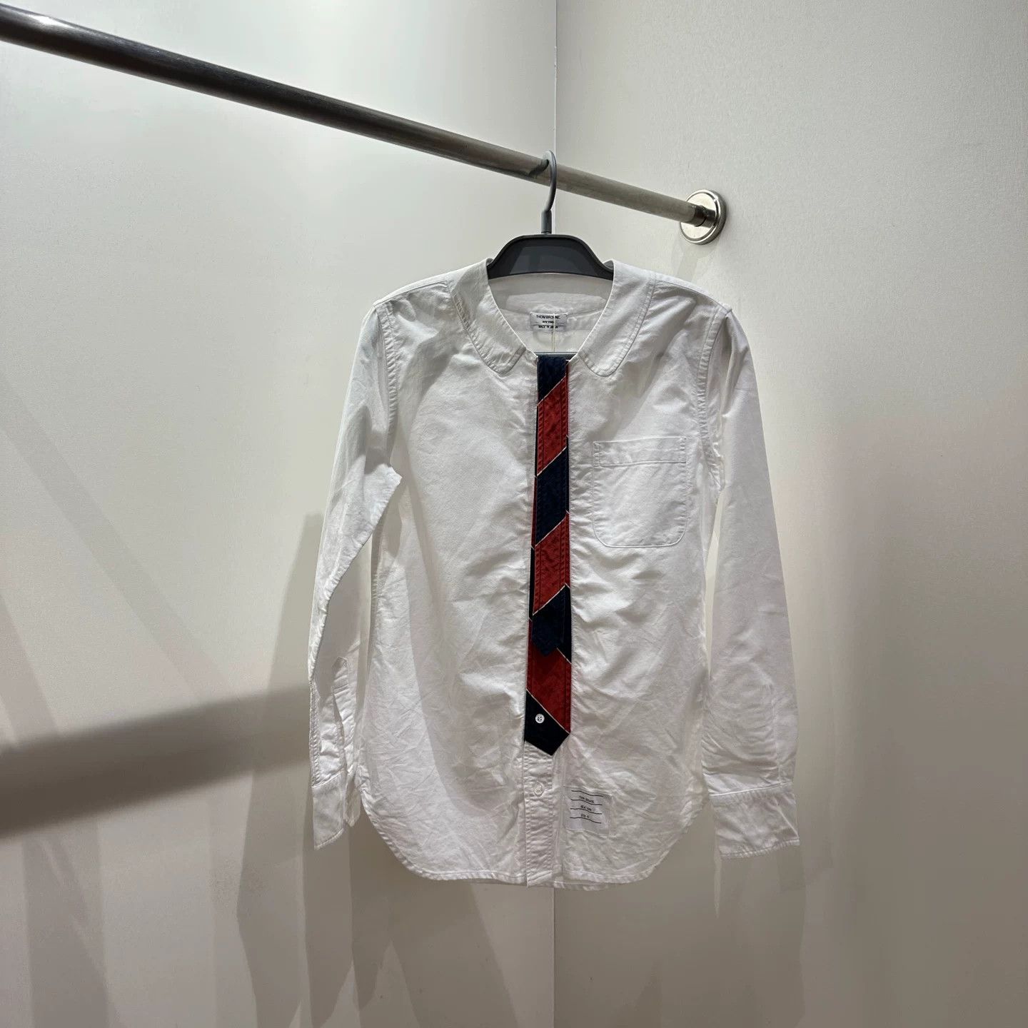 Thom Browne Thom Browne Decorative Tie White Shirt Size US XS / EU 42 / 0 - 1 Thumbnail