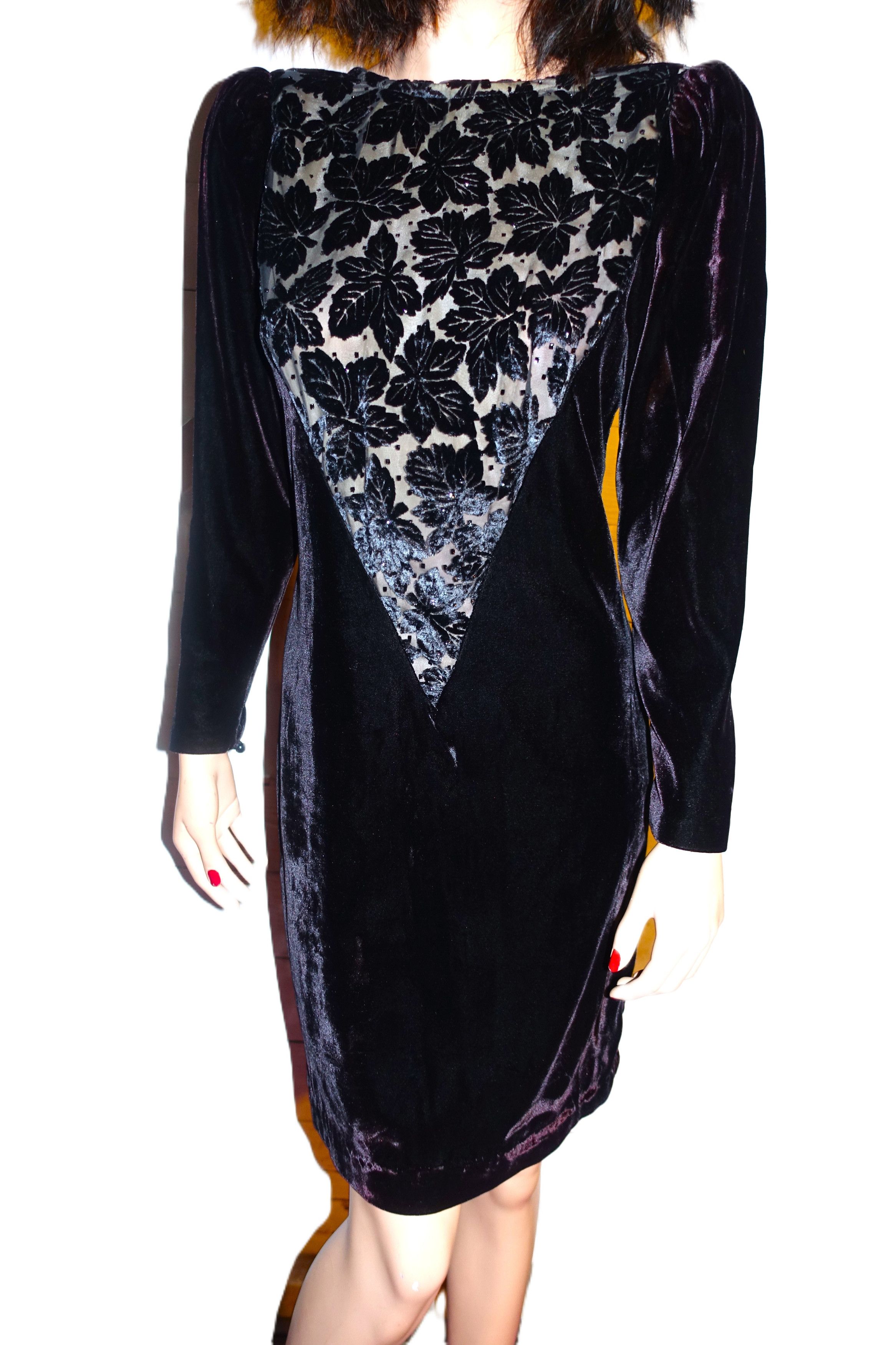 Vintage Vintage Niki Black Beige Floral Lace Velvet Dress S Size S / US 4 / IT 40 - 1 Thumbnail