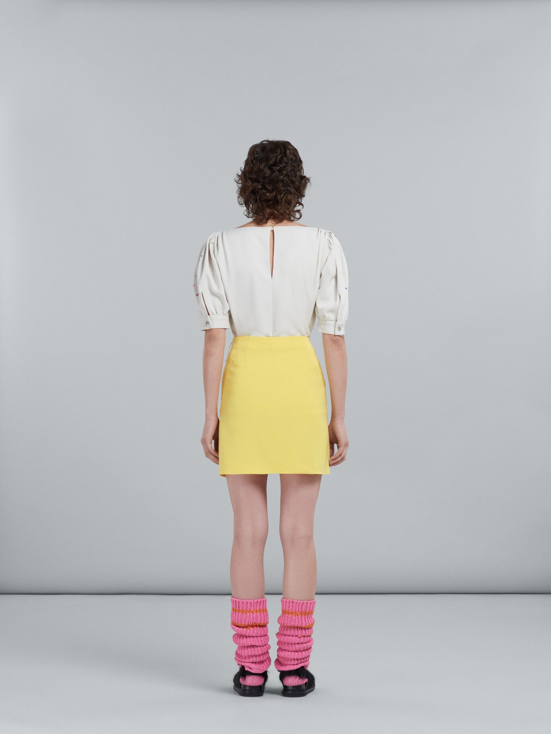 Marni o1y1125 Mini Skirt in Yellow Size 27" / US 4 / IT 40 - 3 Thumbnail