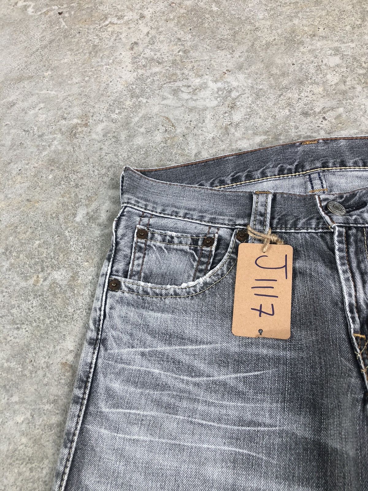 Levi's Y2k Levi’s Flared Jeans Distressed Jeans 507 Size US 32 / EU 48 - 14 Thumbnail