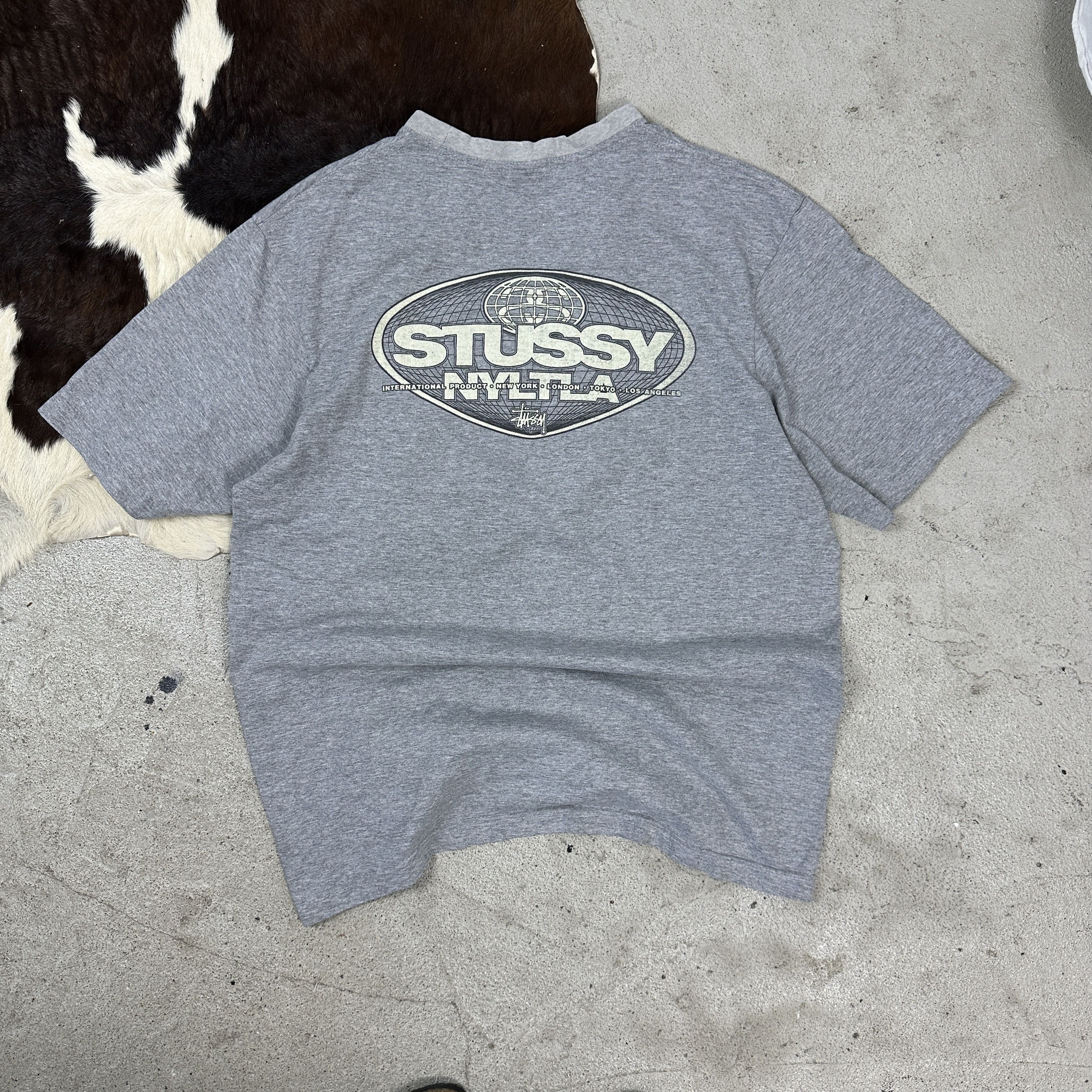 Vintage Vintage Stussy T-shirt Size US L / EU 52-54 / 3 - 1 Thumbnail