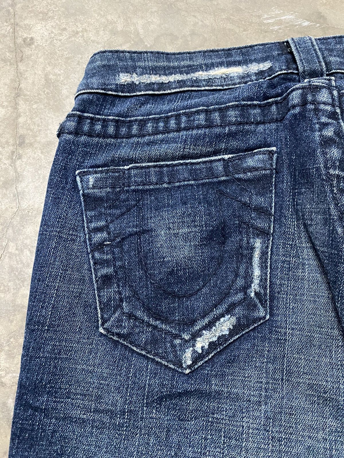 True Religion Flare Jeans True Religion Distressed Size 27" / US 4 / IT 40 - 13 Thumbnail