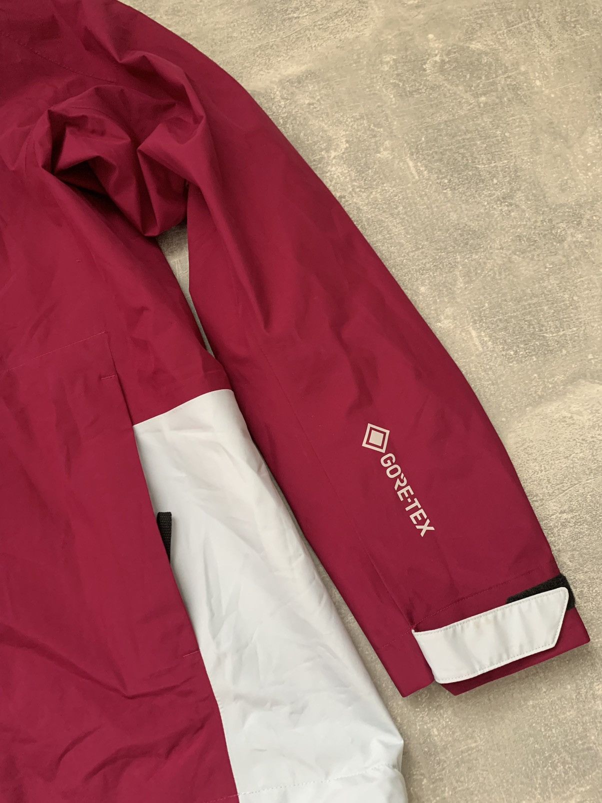 Adidas × Goretex Adidas GoreTex Jacket Manchester United Size S / US 4 / IT 40 - 2 Thumbnail
