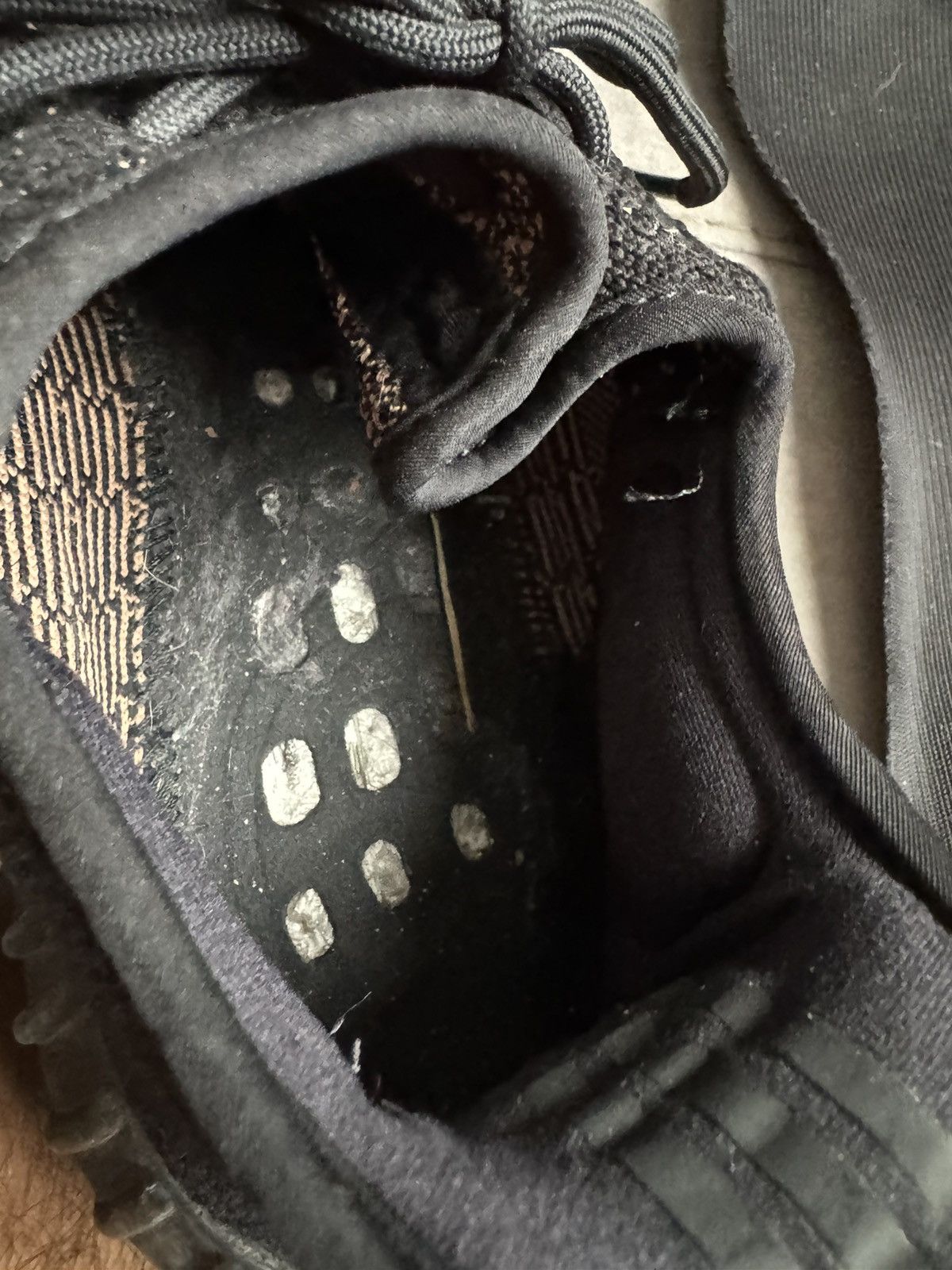 Adidas ADIDAS YEEZY BY1605 size UK12 / US12.5 study all photos well Size US 12.5 / EU 45-46 - 21 Thumbnail