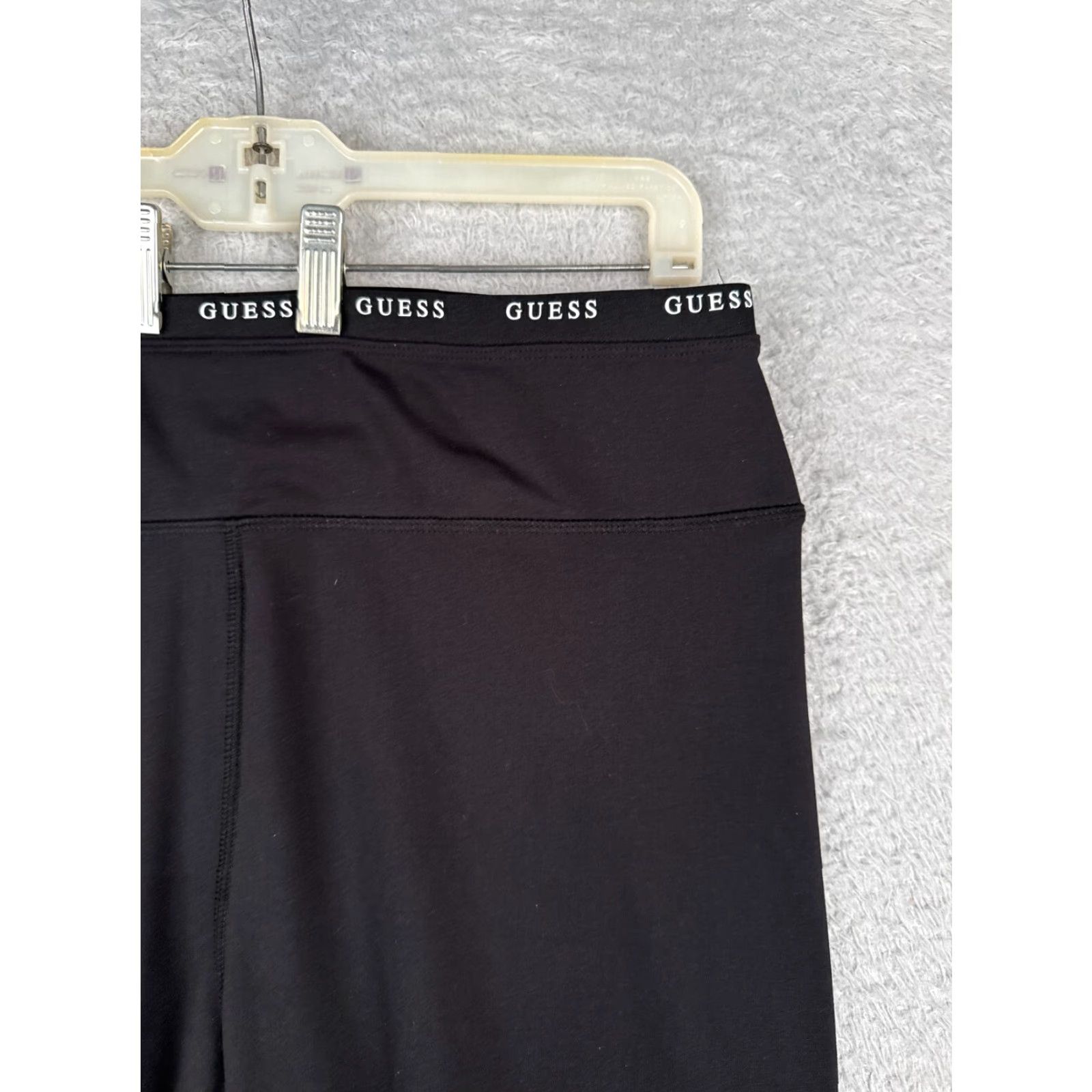 Guess GUESS Shorts Women L Polyester Spandex Pockets Yoga Gym 12" Casual Black Size 36" / US 14 / IT 50 - 5 Thumbnail