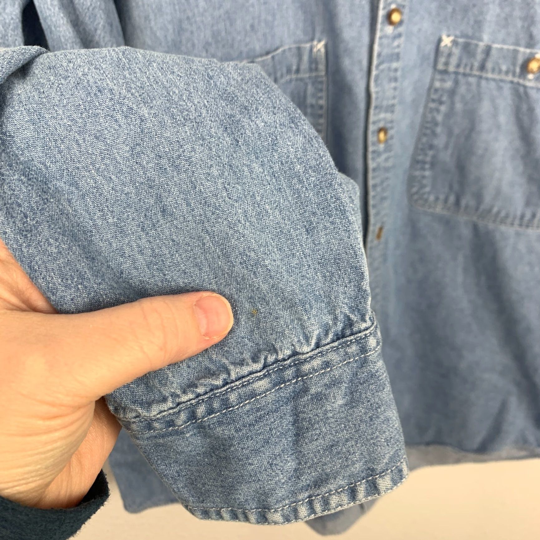 Perry Ellis Vintage Perry Ellis Denim Button-Up Shirt Solid Cotton Medium Blue Men's Button-Down Collar Long Sleeve Regular Denim Shirt Size US M / EU 48-50 / 2 - 4 Thumbnail