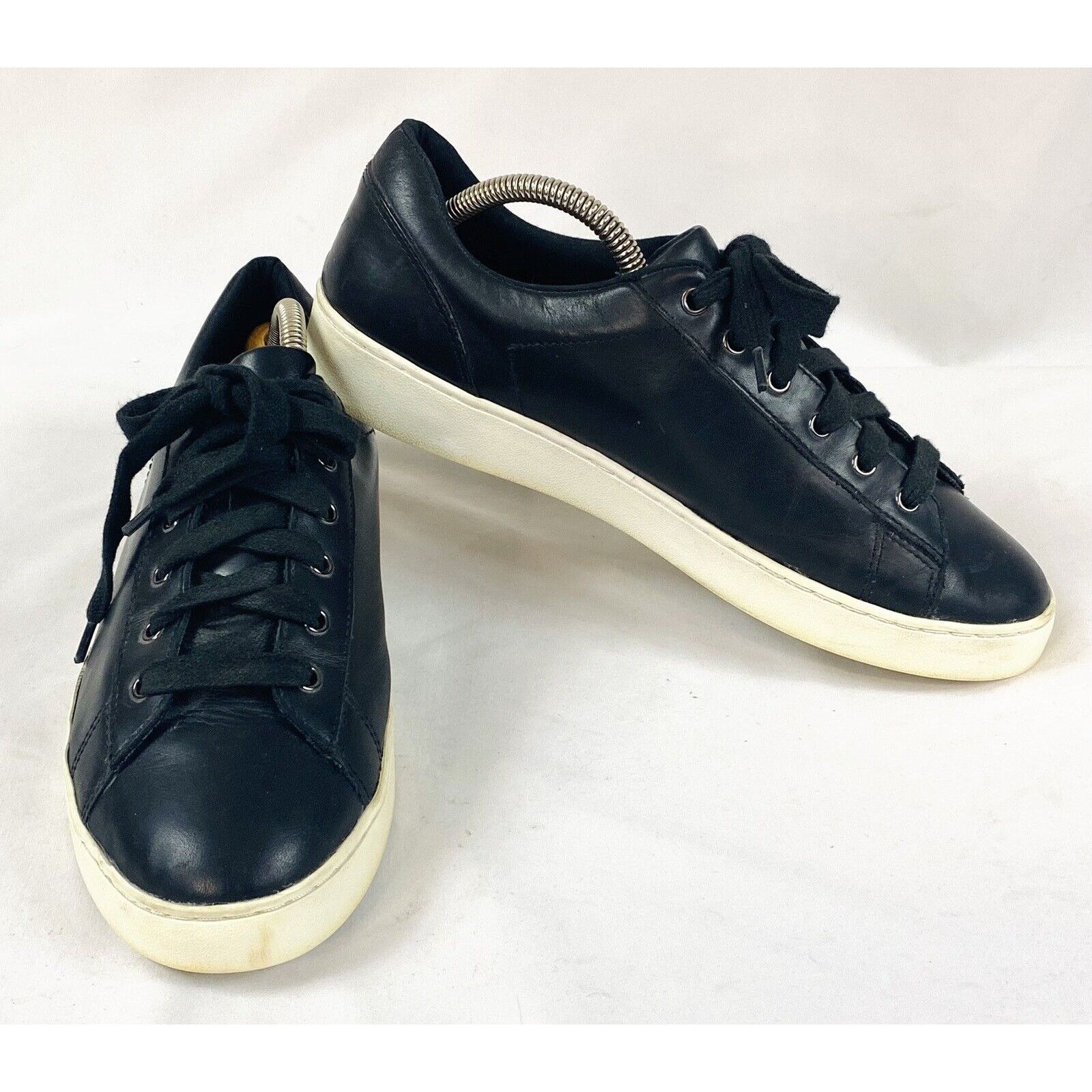 Vionic VIONIC Women s Black Leather 355 SYRA Lace Up Sneakers Grailed