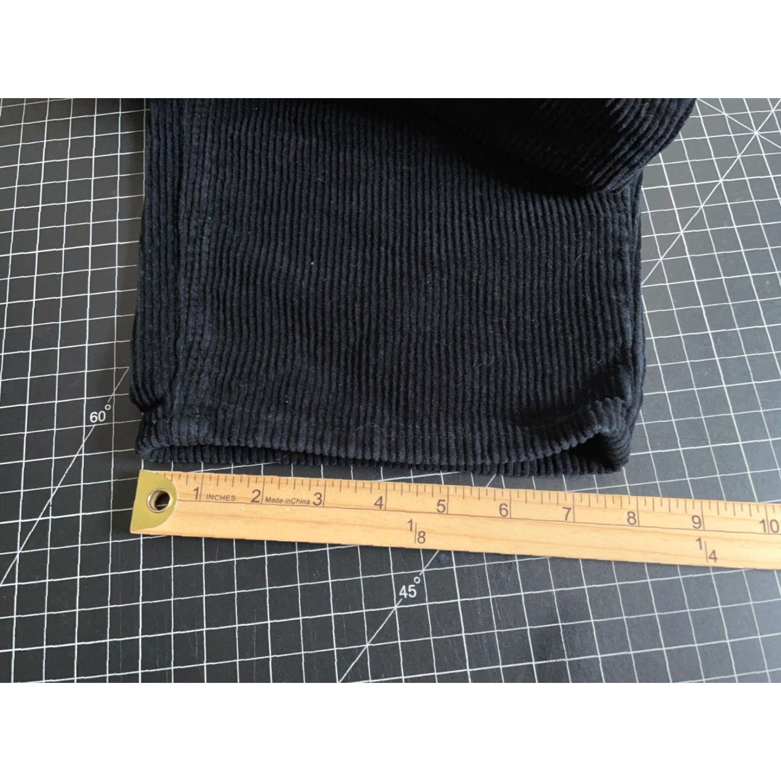 Empyre Empyre Corduroy Pants Mens 33 x 27 Black Straight Leg Relaxed Fit Vintage 90s Theme Skater Rave Casual Chino Pants Size US 33 - 7 Thumbnail