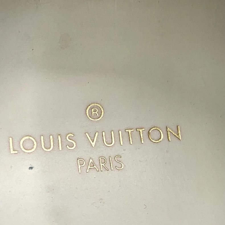 Louis Vuitton Louis Vuitton White water ripple round toe lace-up casual Size US 7 / EU 40 - 7 Thumbnail