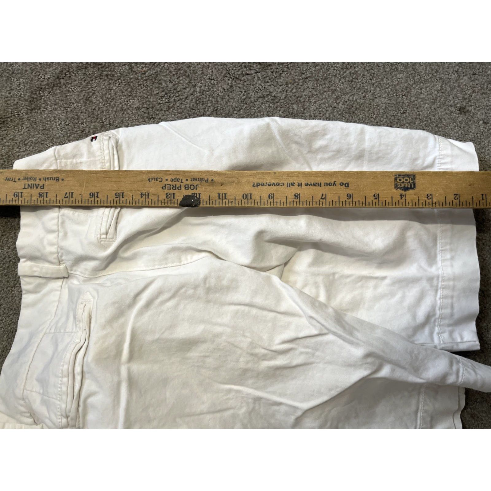 Tommy Hilfiger VINTAGE Tommy Hilfiger Shorts Womens Size 6 White Casual Flat Front Chino Size 28" / US 6 / IT 42 - 4 Thumbnail