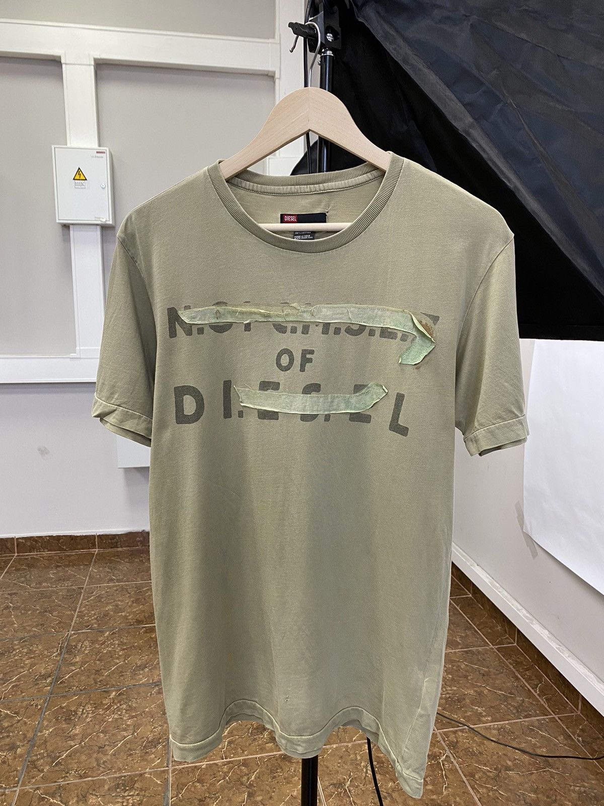Diesel × Japanese Brand 🇺🇸 Vintage 90s Diesel Military style Big logo t-shirt Size US M / EU 48-50 / 2 - 1 Thumbnail