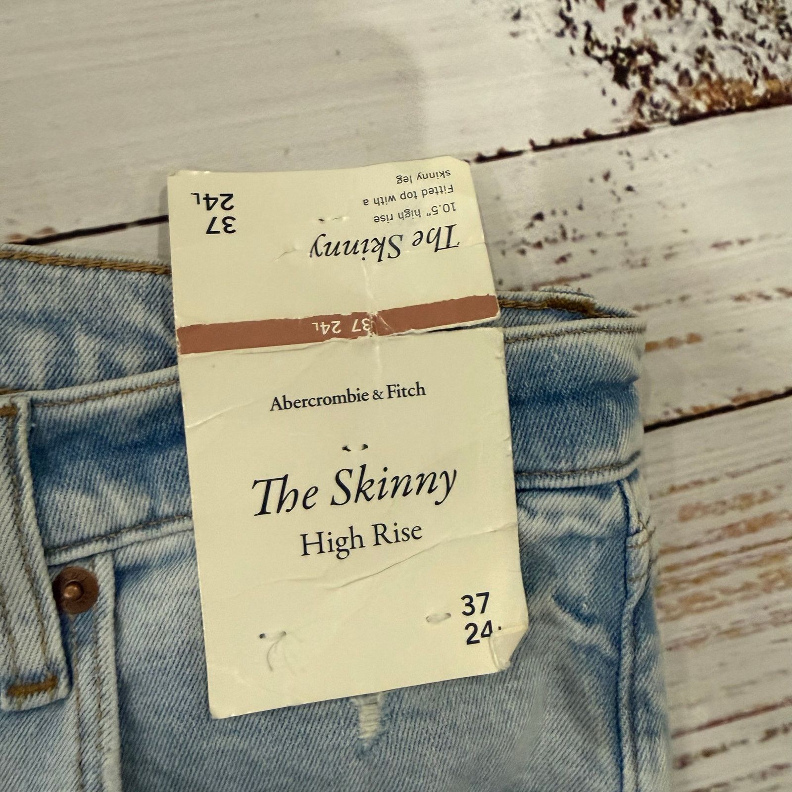 Abercrombie & Fitch NWT Abercrombie & Fitch Skinny High Rise Jeans Womens 24 Size 37" - 4 Thumbnail