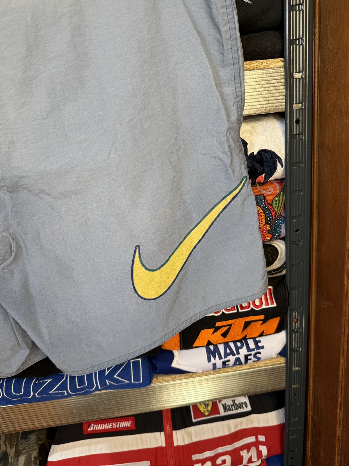 Nike Nike vintage shorts big swoosh Size US 34 / EU 50 - 4 Thumbnail