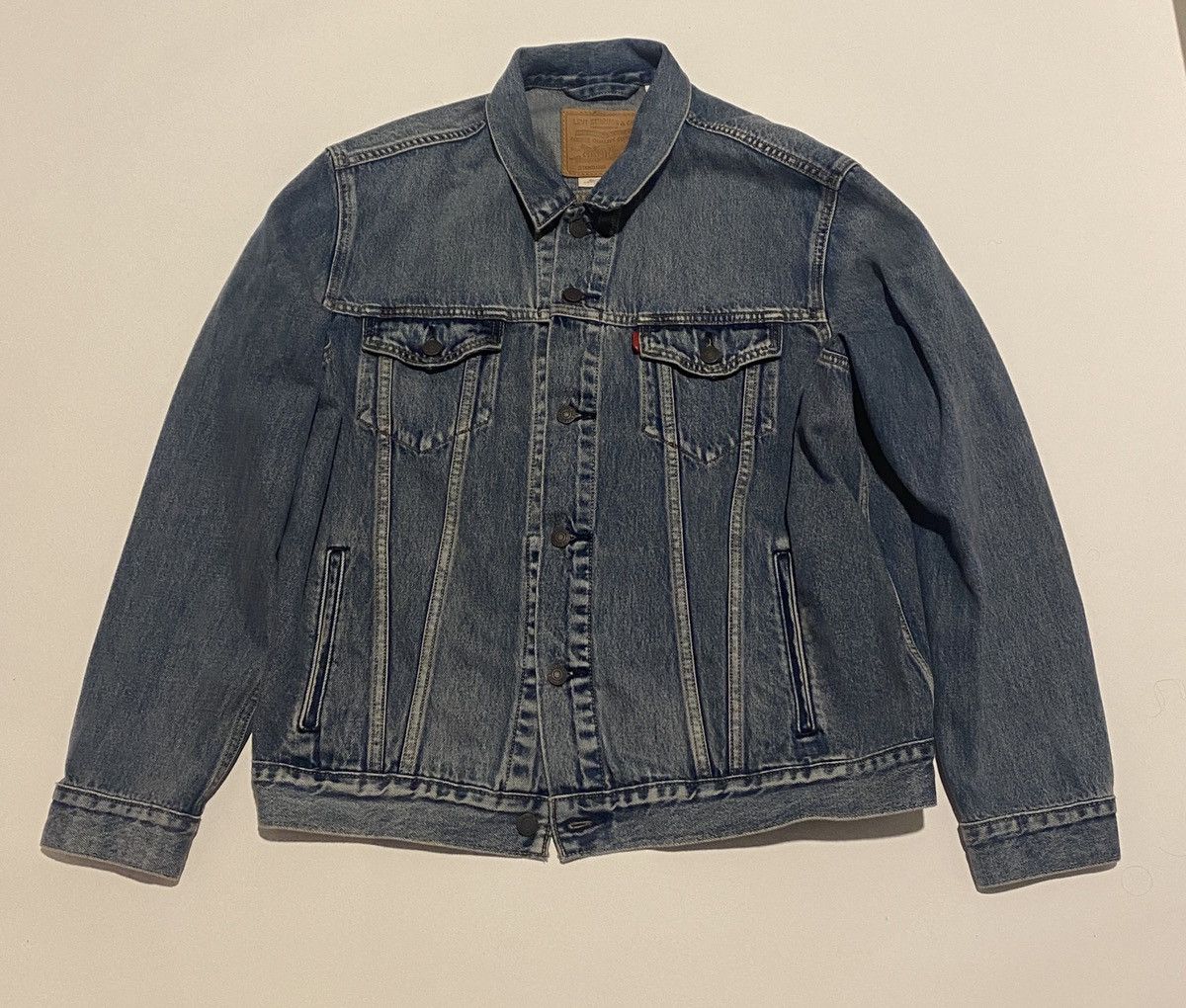 ジャケット・アウター Levi's RELAXED 2ND DENIM TRUCKER JACKET Levi's RELAXED 2ND DENIM TRUCKER JACKET - メルカリ