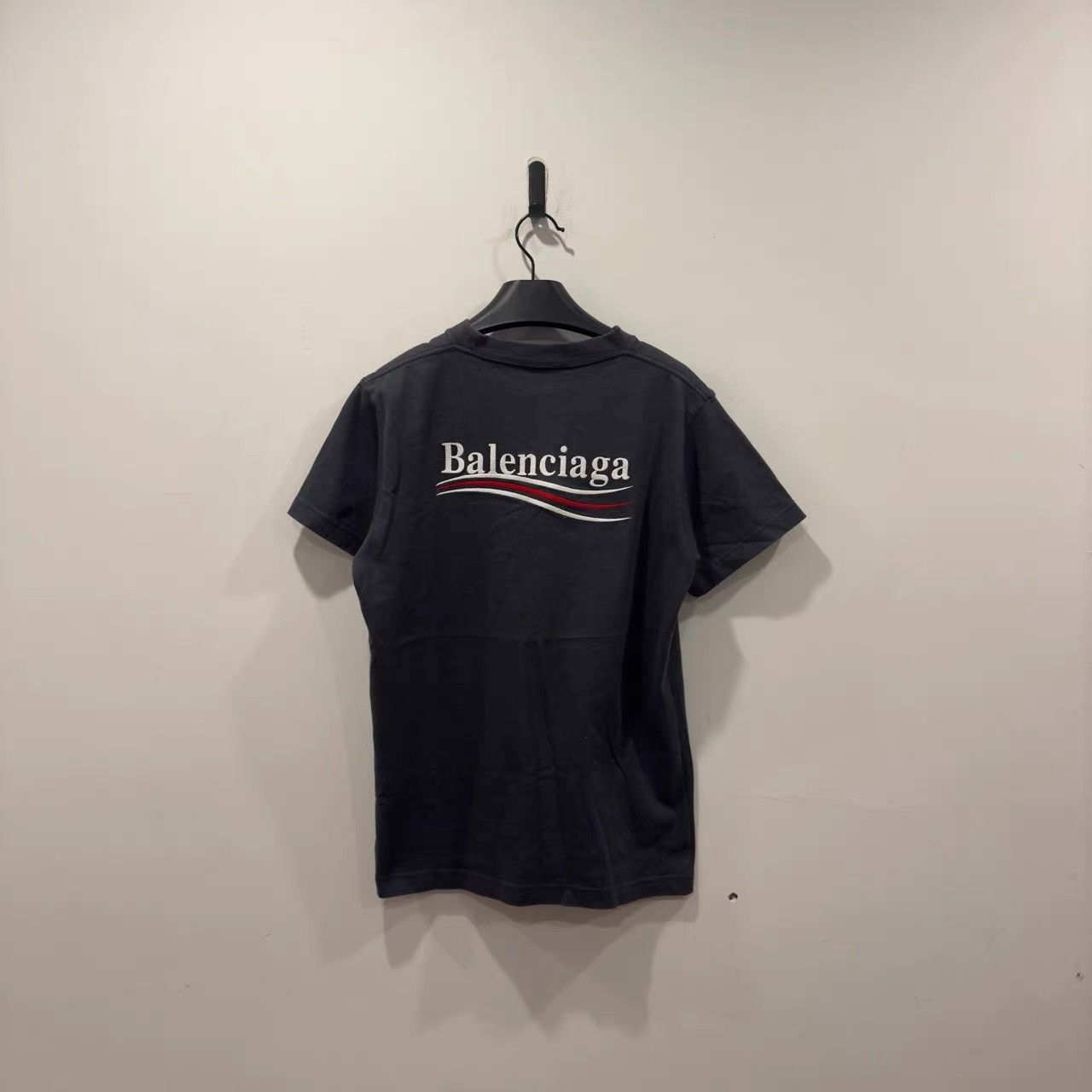 Balenciaga Balenciaga Embroidered Coke Short Sleeve K28 Size US XS / EU 42 / 0 - 2 Thumbnail