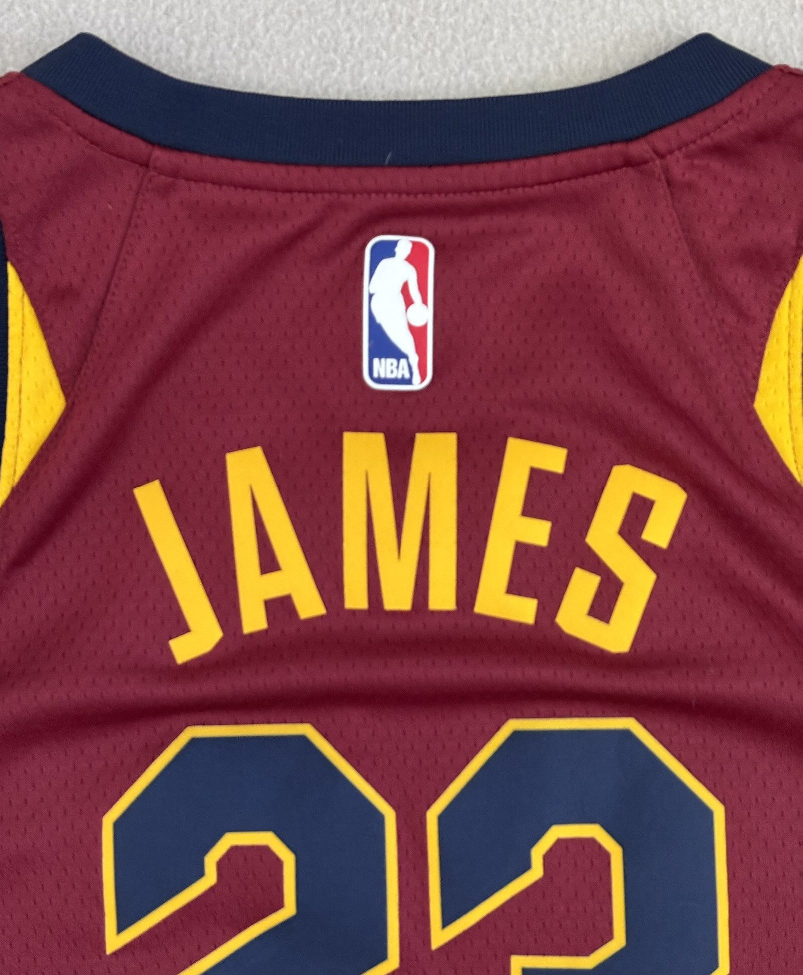 Nike Cleveland Cavaliers 2017/2021 James #23 Nike Icon Edition Size US M / EU 48-50 / 2 - 10 Thumbnail