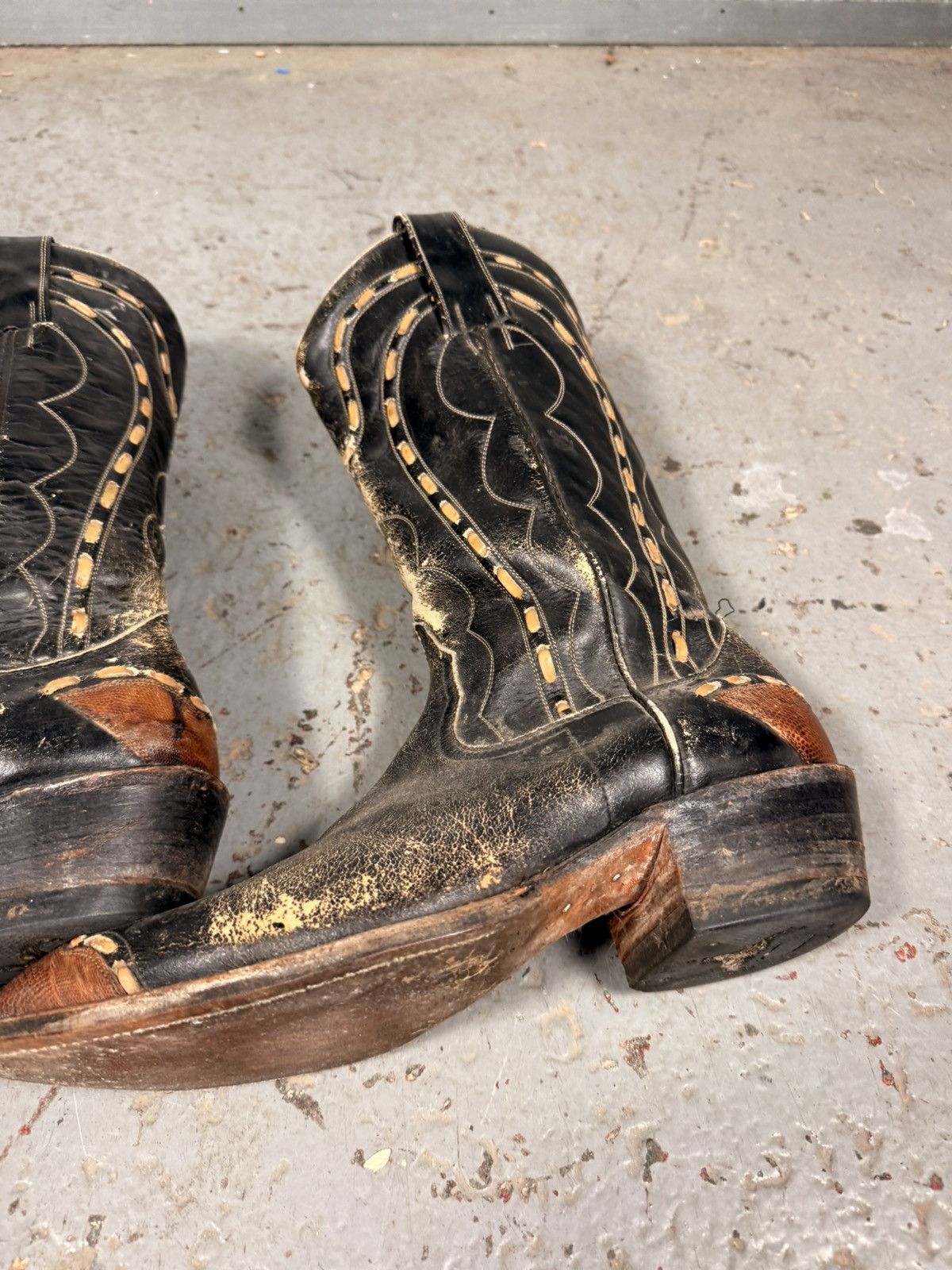 Vaquera 80s Vintage Vaquero Distressed Brown Lizard Toe Cowboy Boots Size US 9 / EU 42 - 7 Thumbnail
