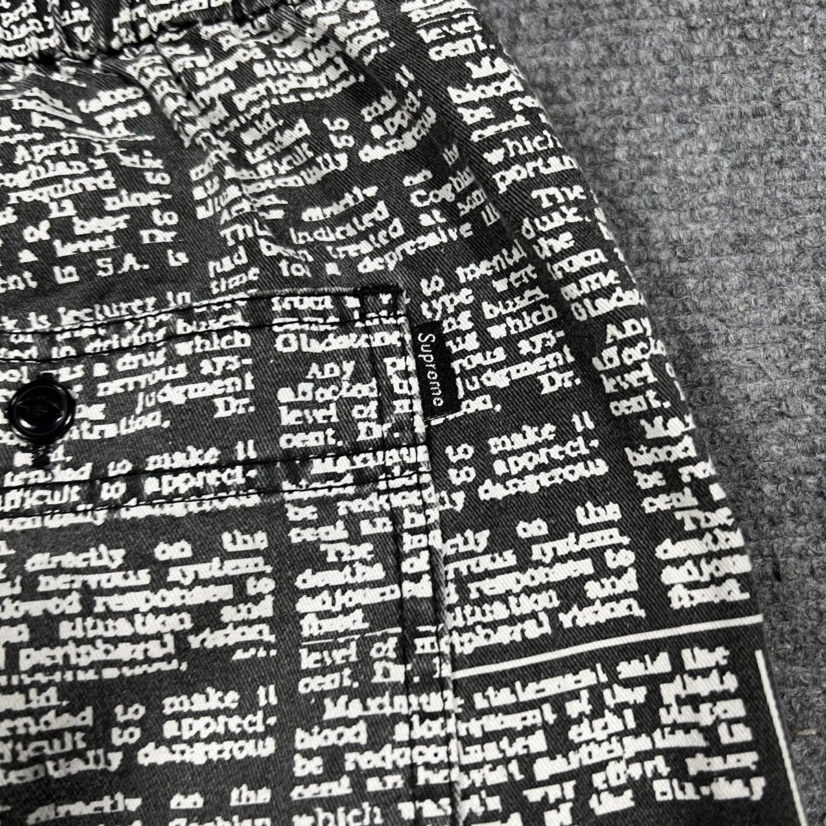 Supreme supreme newsprint skate pants FW18 Size US 34 / EU 50 - 7 Thumbnail