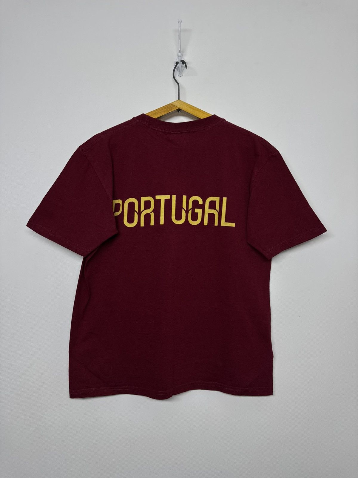 Nike Vintage Y2k Nike Portugal Football Center Swoosh T-shirt Size US S / EU 44-46 / 1 - 5 Thumbnail