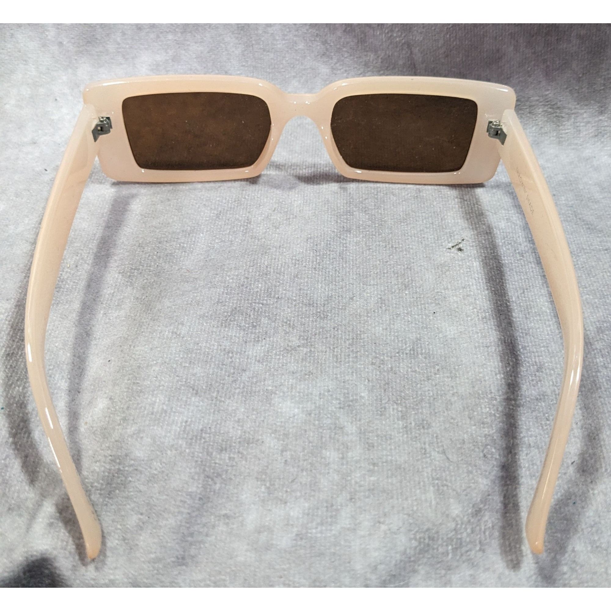 Other Throwin' Shade Beige Retro Rectangular Sunglasses Size ONE SIZE - 6 Thumbnail