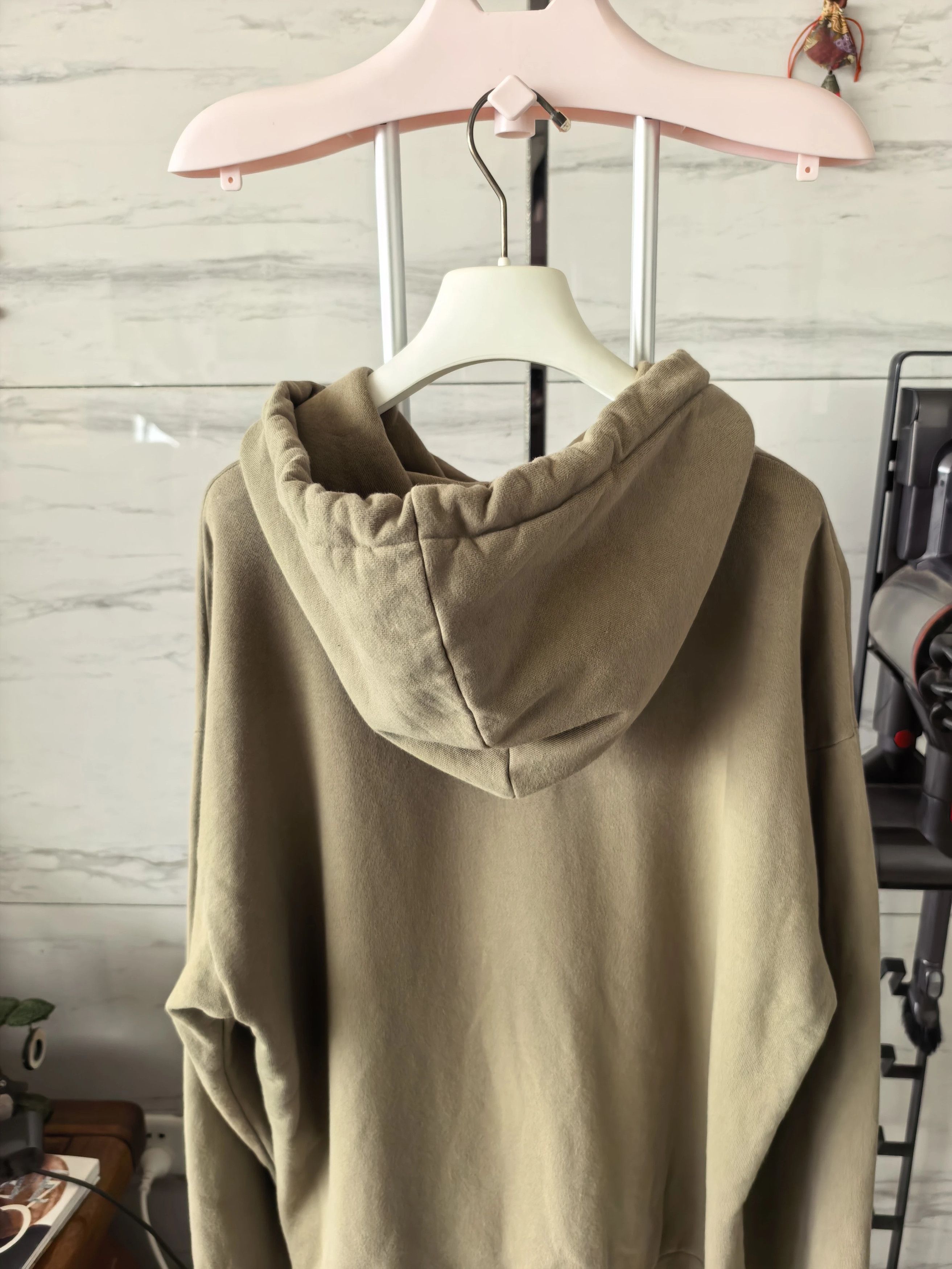 Celine Celine solid logo print sweatshirt XL Size US XL / EU 56 / 4 - 6 Thumbnail